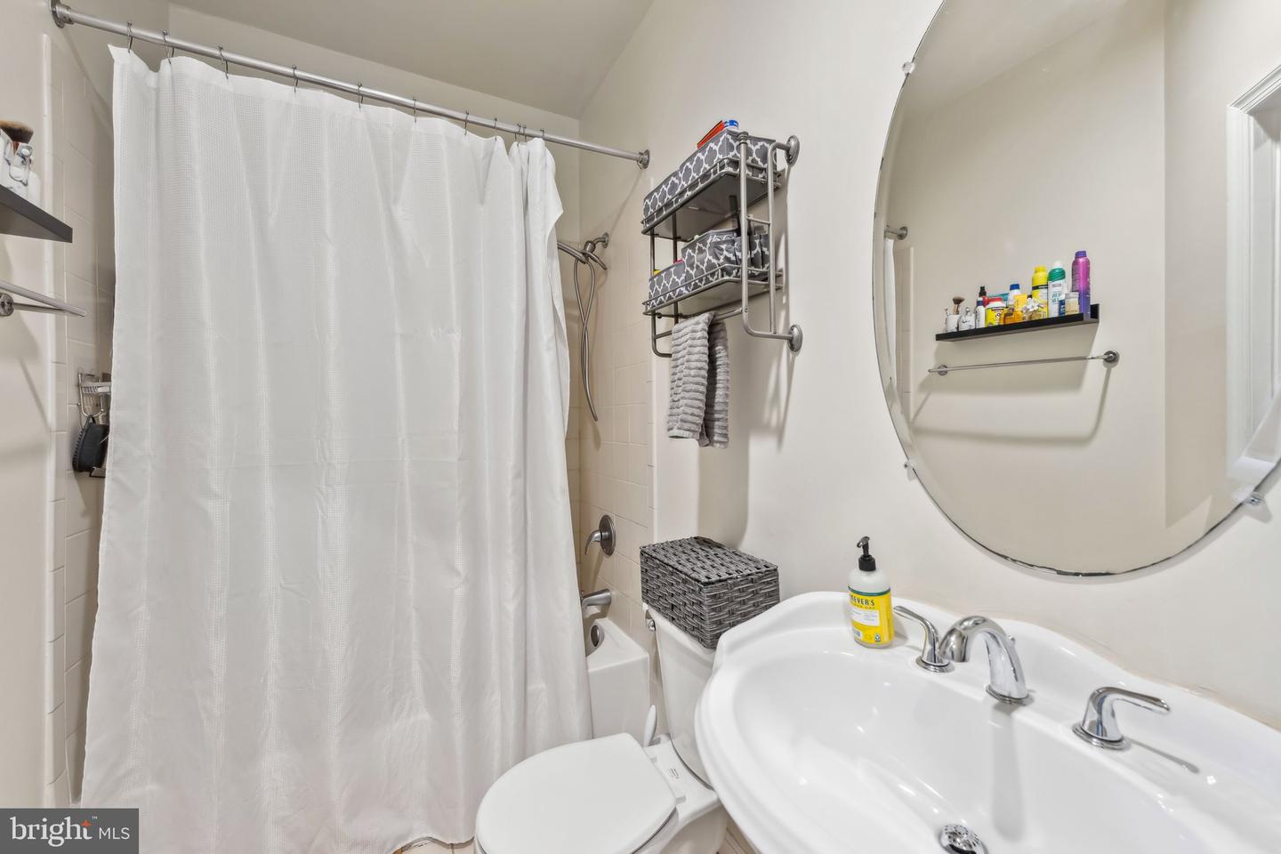 1721 5TH ST NW, WASHINGTON, District Of Columbia 20001, 1 Bedroom Bedrooms, ,1 BathroomBathrooms,Residential,For sale,1721 5TH ST NW,DCDC2188638 MLS # DCDC2188638