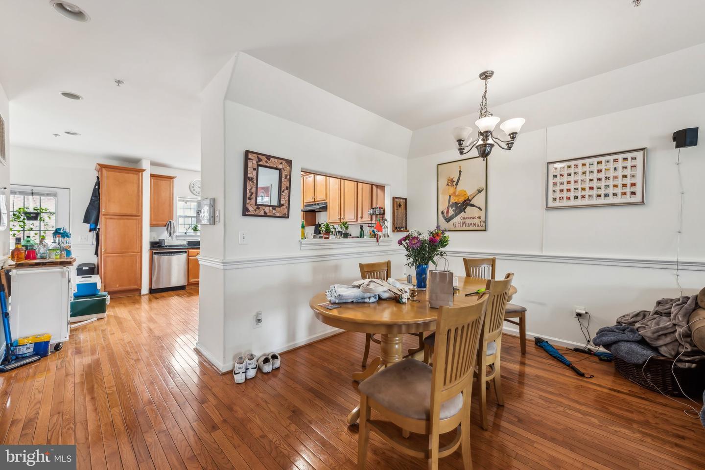 1721 5TH ST NW, WASHINGTON, District Of Columbia 20001, 1 Bedroom Bedrooms, ,1 BathroomBathrooms,Residential,For sale,1721 5TH ST NW,DCDC2188638 MLS # DCDC2188638