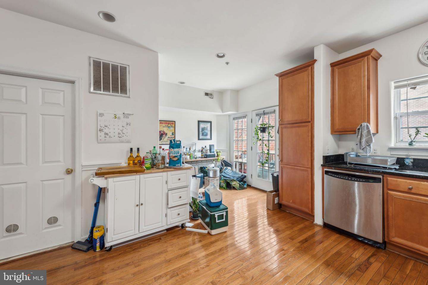 1721 5TH ST NW, WASHINGTON, District Of Columbia 20001, 1 Bedroom Bedrooms, ,1 BathroomBathrooms,Residential,For sale,1721 5TH ST NW,DCDC2188638 MLS # DCDC2188638