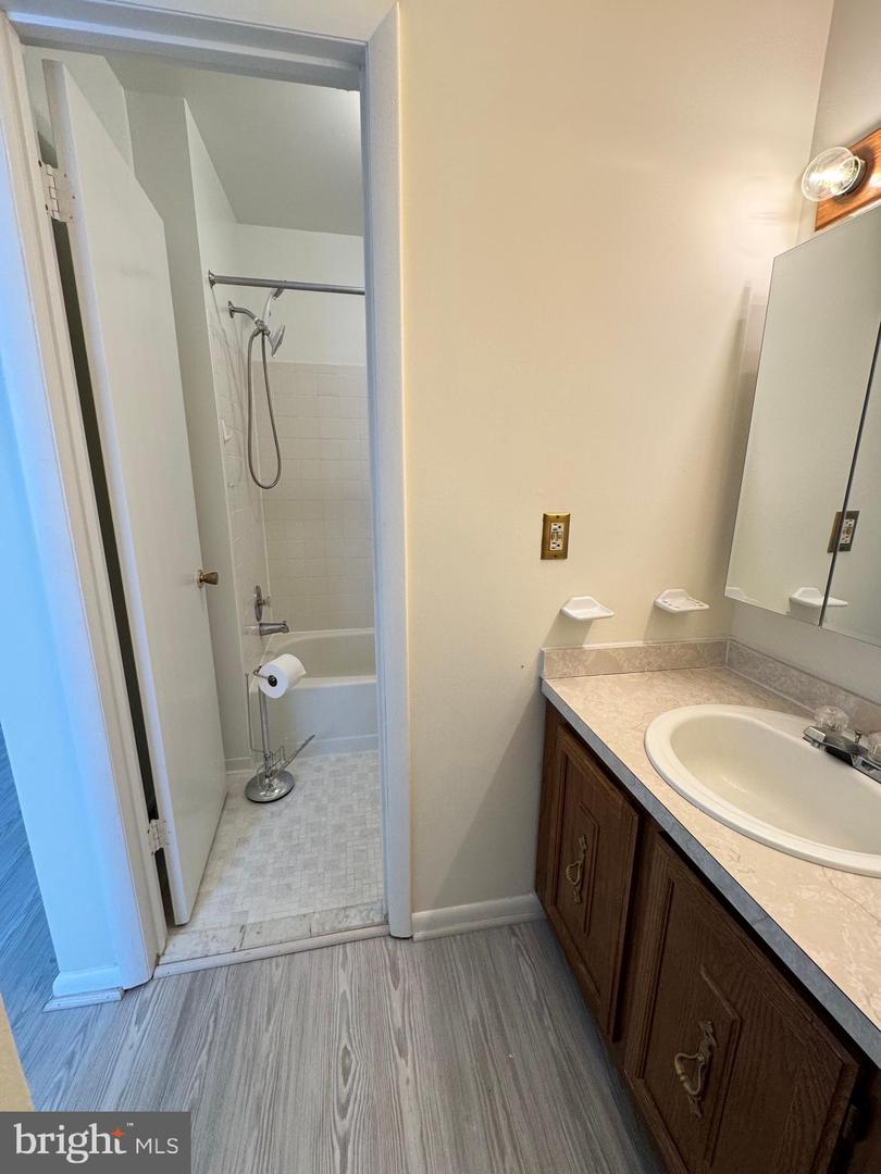 13217 NICKLESON DR, WOODBRIDGE, Virginia 22193, 3 Bedrooms Bedrooms, ,2 BathroomsBathrooms,Residential,For sale,13217 NICKLESON DR,VAPW2089240 MLS # VAPW2089240