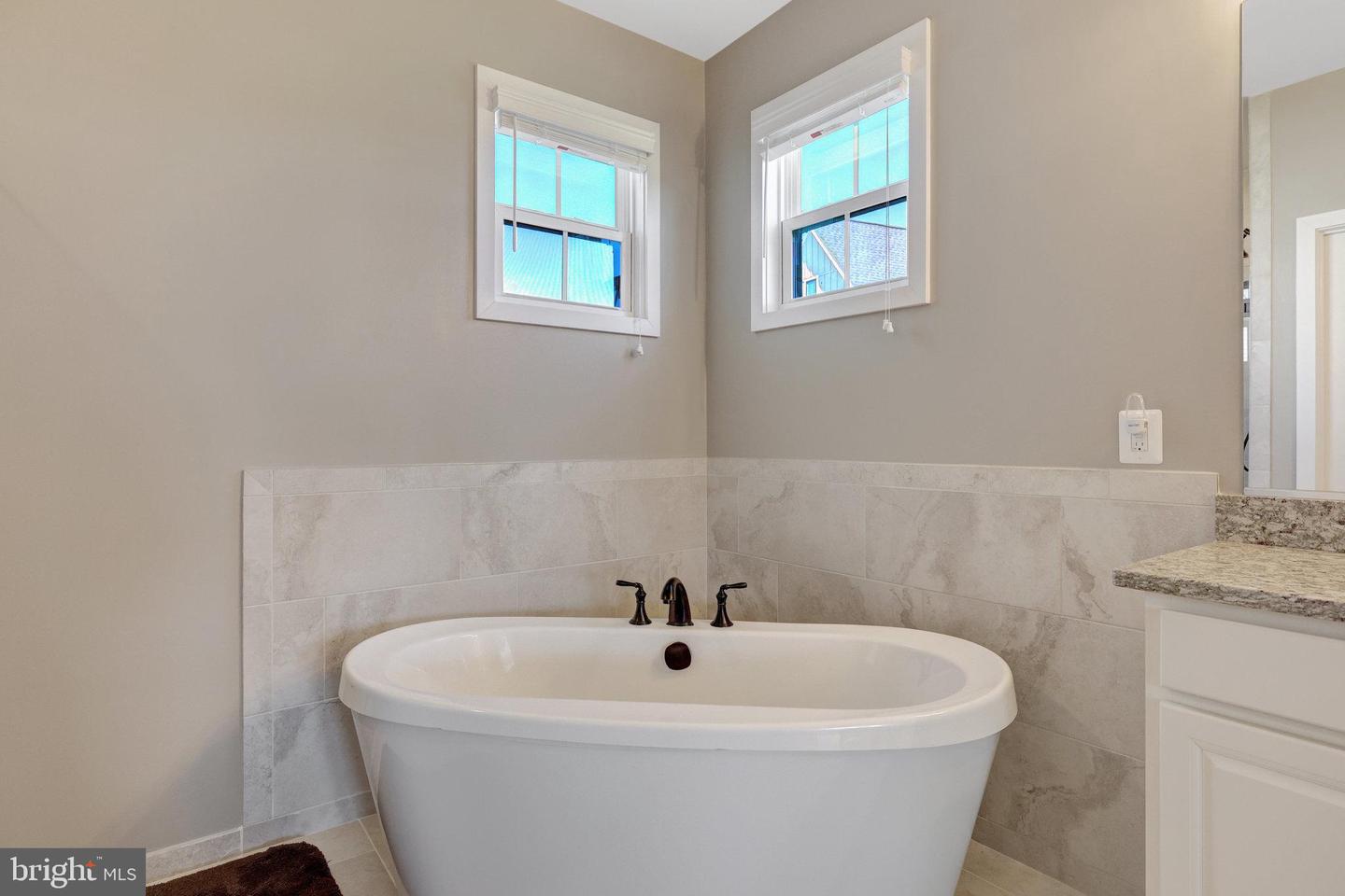 23744 FAIRFIELD KNOLL CT, ALDIE, Virginia 20105, 6 Bedrooms Bedrooms, ,4 BathroomsBathrooms,Residential,For sale,23744 FAIRFIELD KNOLL CT,VALO2090662 MLS # VALO2090662