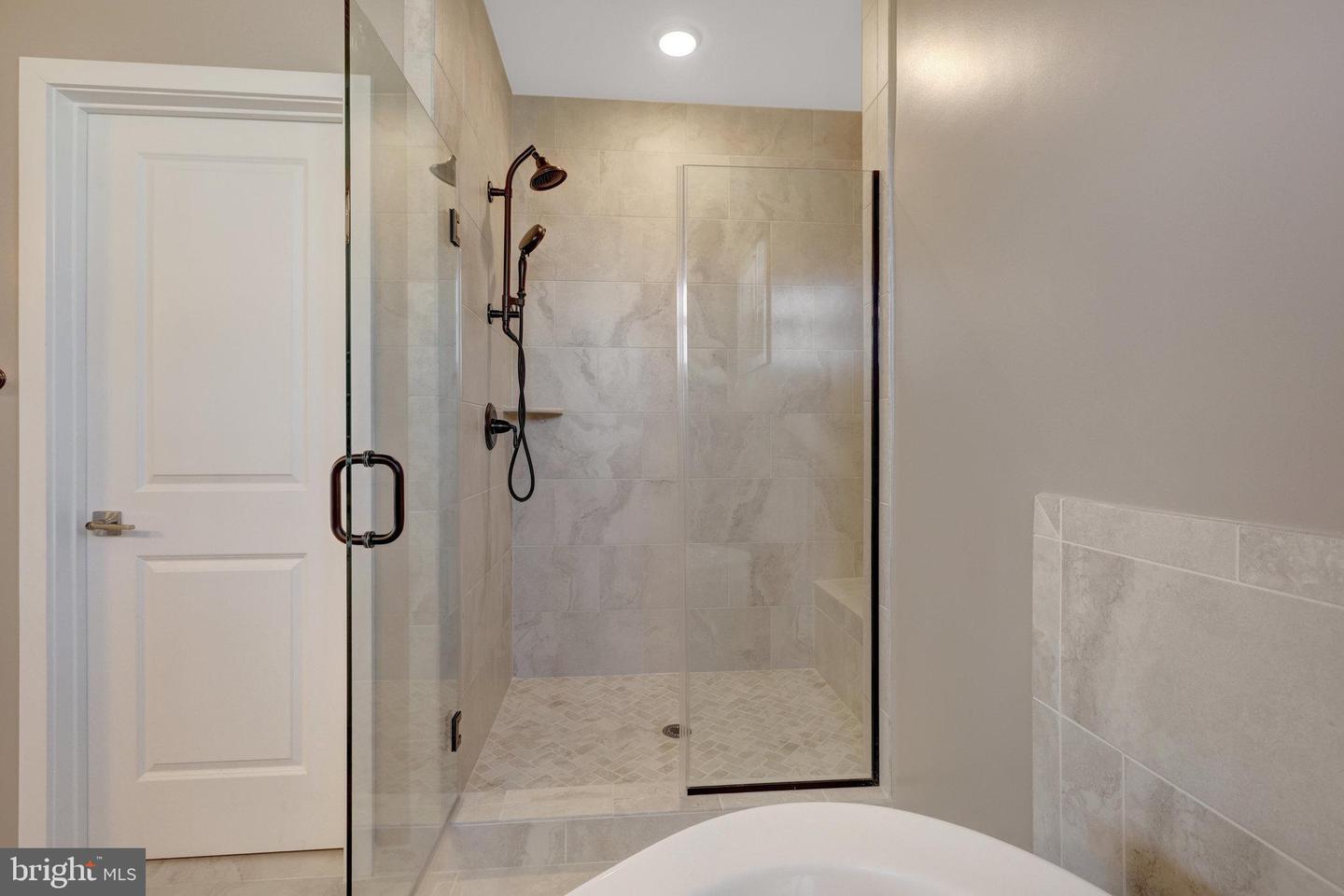 23744 FAIRFIELD KNOLL CT, ALDIE, Virginia 20105, 6 Bedrooms Bedrooms, ,4 BathroomsBathrooms,Residential,For sale,23744 FAIRFIELD KNOLL CT,VALO2090662 MLS # VALO2090662