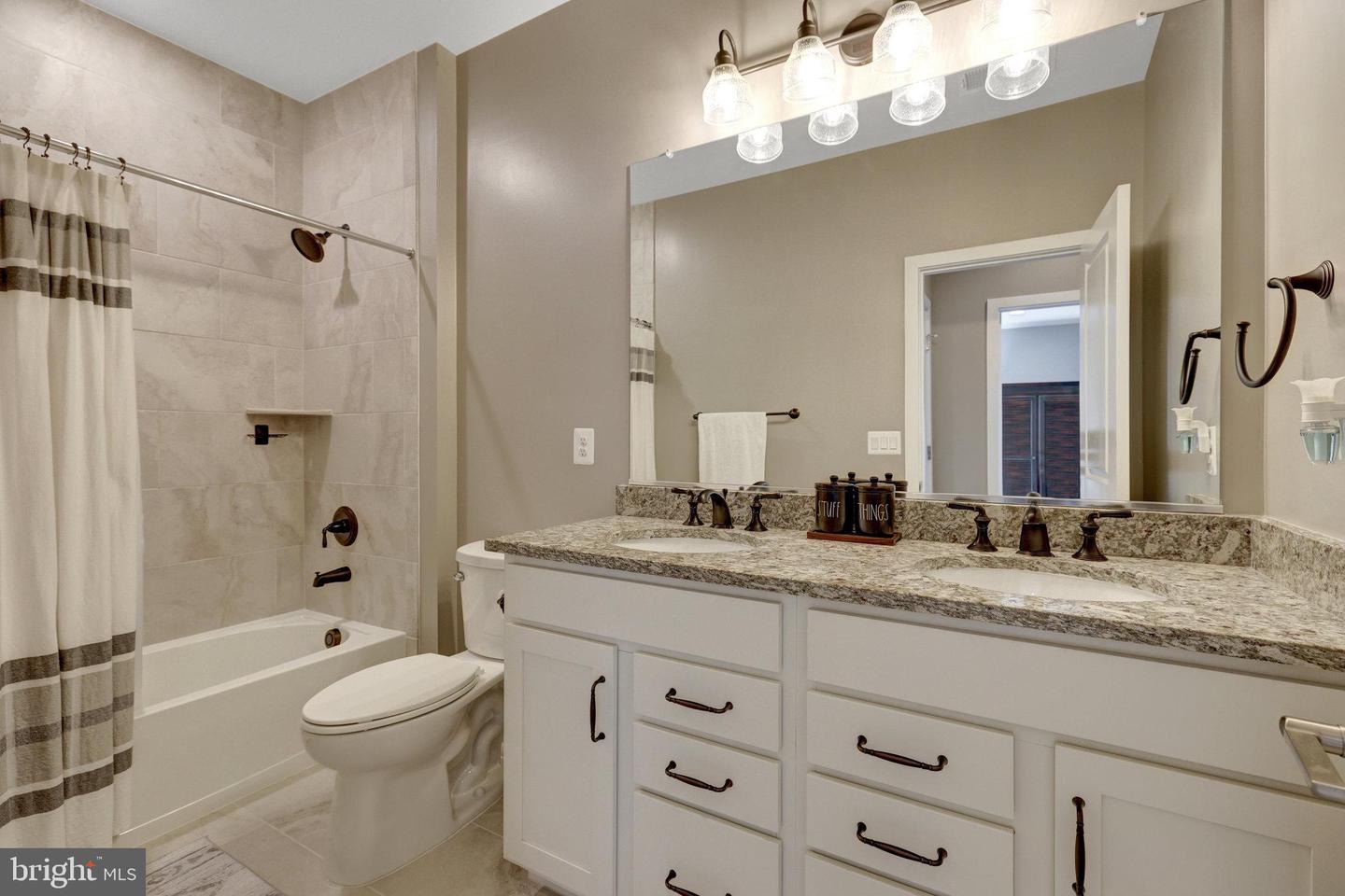 23744 FAIRFIELD KNOLL CT, ALDIE, Virginia 20105, 6 Bedrooms Bedrooms, ,4 BathroomsBathrooms,Residential,For sale,23744 FAIRFIELD KNOLL CT,VALO2090662 MLS # VALO2090662