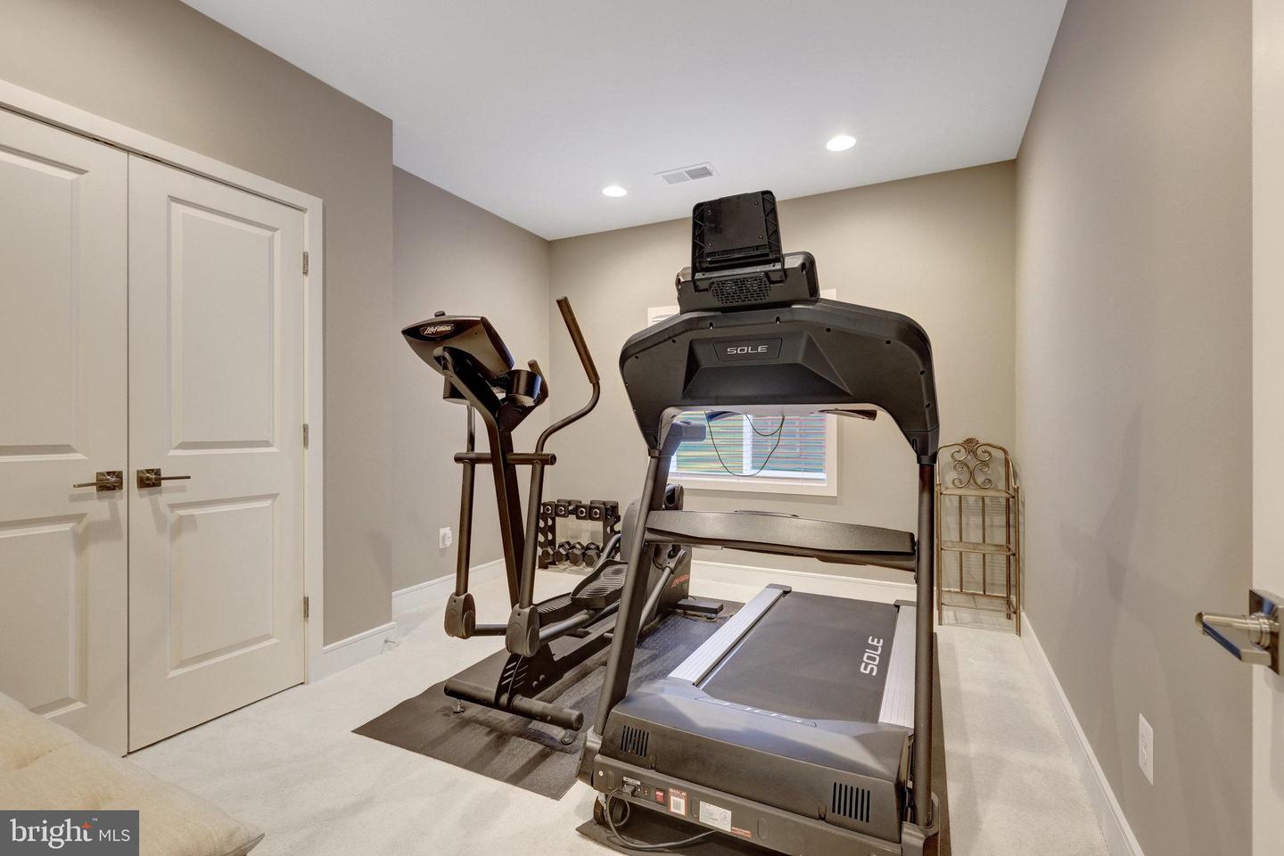 23744 FAIRFIELD KNOLL CT, ALDIE, Virginia 20105, 6 Bedrooms Bedrooms, ,4 BathroomsBathrooms,Residential,For sale,23744 FAIRFIELD KNOLL CT,VALO2090662 MLS # VALO2090662