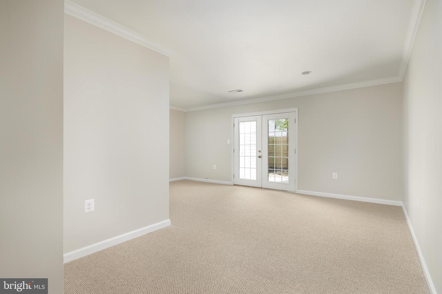 8133 COMMUNITY DR, MANASSAS, Virginia 20109, 3 Bedrooms Bedrooms, ,1 BathroomBathrooms,Residential,For sale,8133 COMMUNITY DR,VAPW2089262 MLS # VAPW2089262