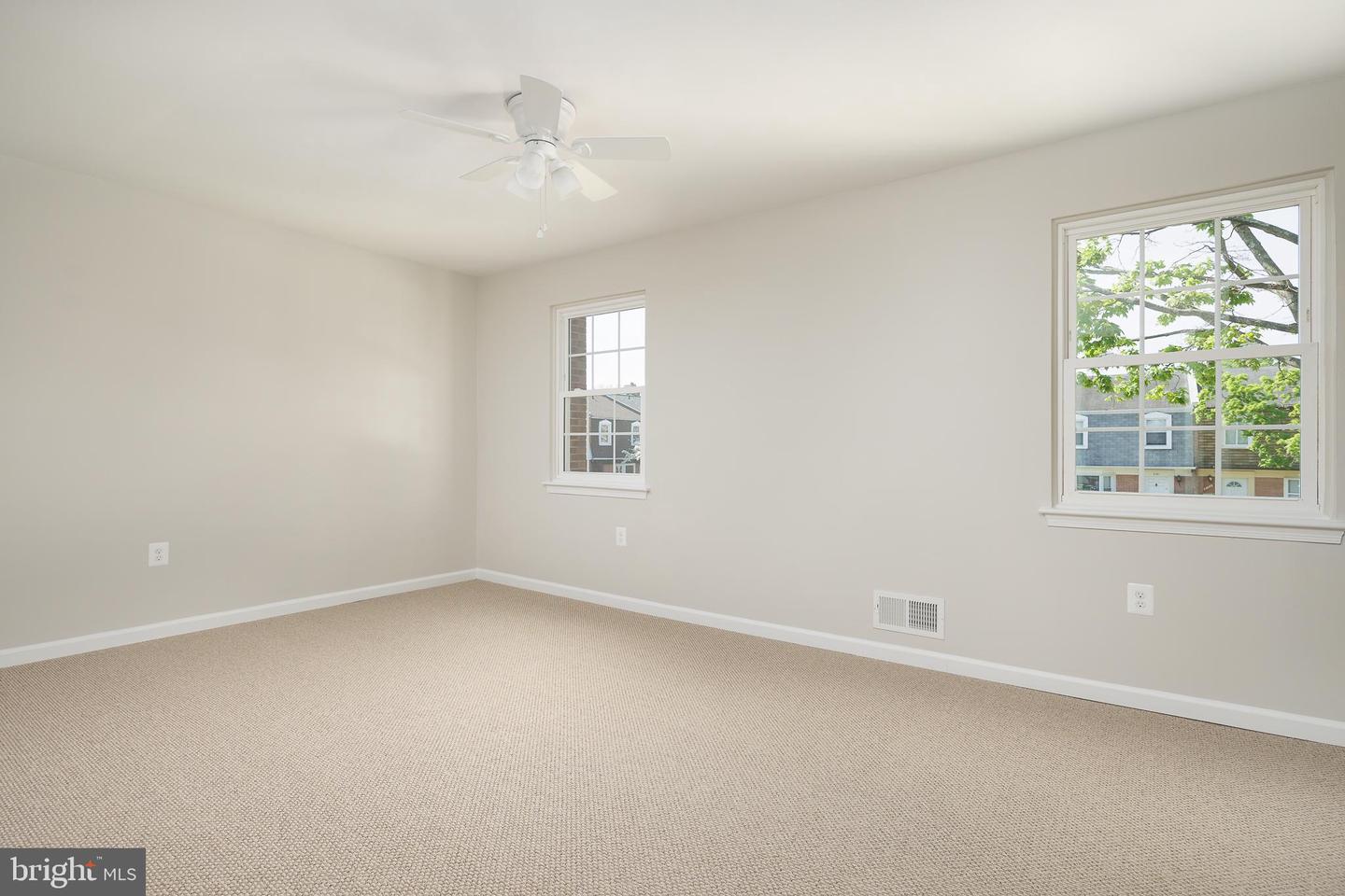 8133 COMMUNITY DR, MANASSAS, Virginia 20109, 3 Bedrooms Bedrooms, ,1 BathroomBathrooms,Residential,For sale,8133 COMMUNITY DR,VAPW2089262 MLS # VAPW2089262
