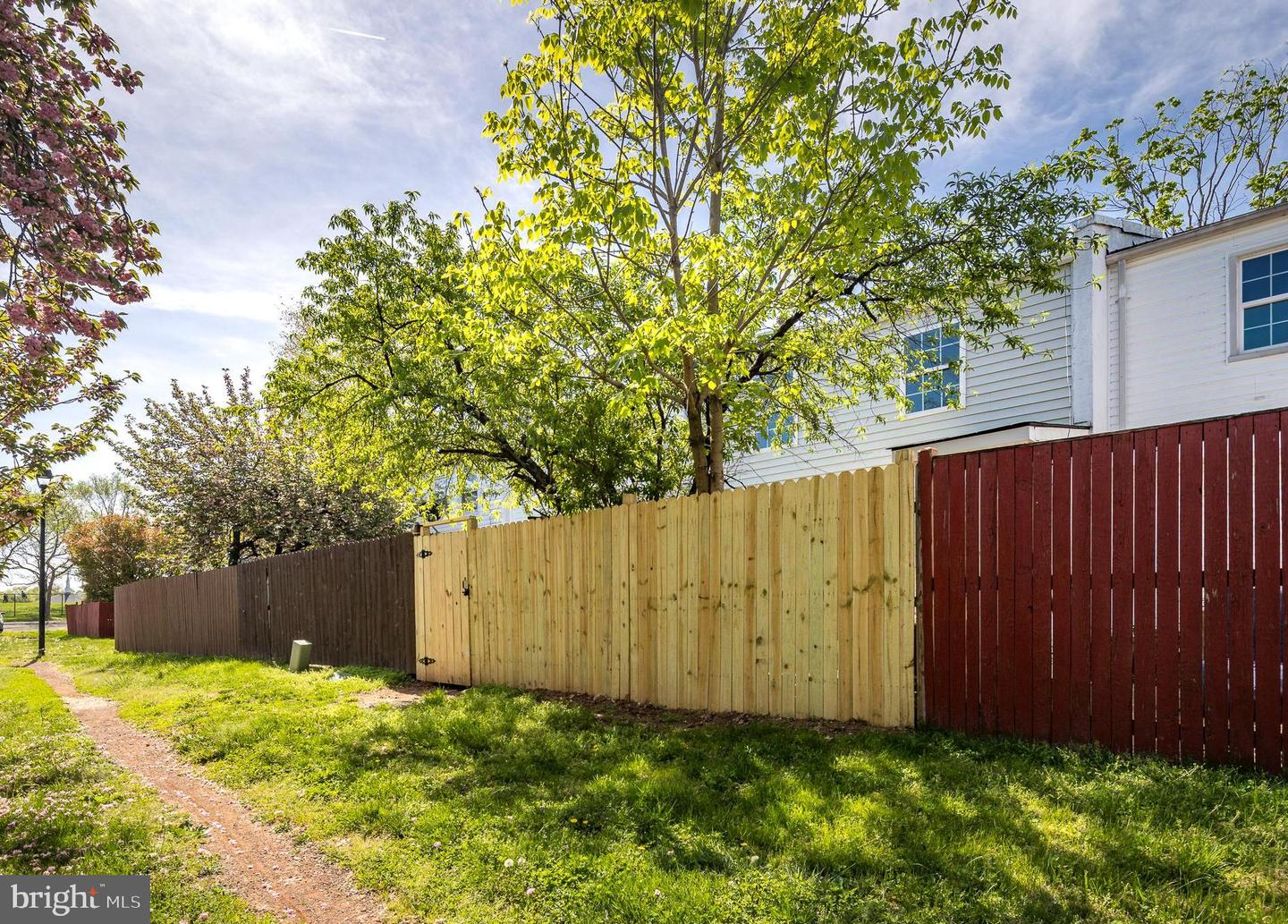 8133 COMMUNITY DR, MANASSAS, Virginia 20109, 3 Bedrooms Bedrooms, ,1 BathroomBathrooms,Residential,For sale,8133 COMMUNITY DR,VAPW2089262 MLS # VAPW2089262