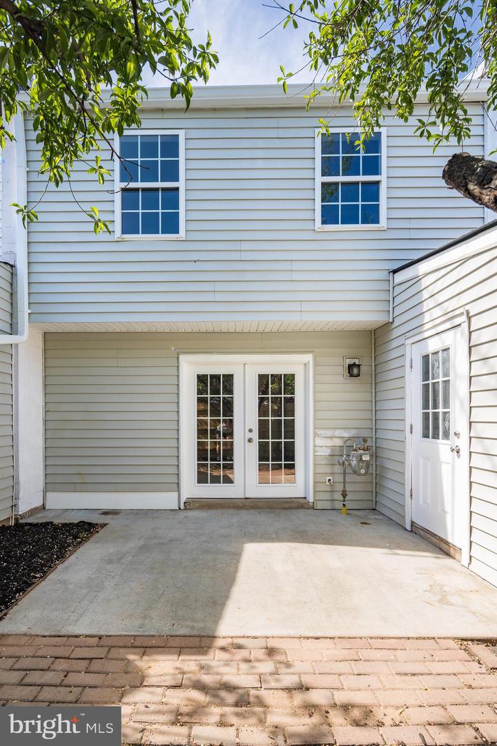 8133 COMMUNITY DR, MANASSAS, Virginia 20109, 3 Bedrooms Bedrooms, ,1 BathroomBathrooms,Residential,For sale,8133 COMMUNITY DR,VAPW2089262 MLS # VAPW2089262