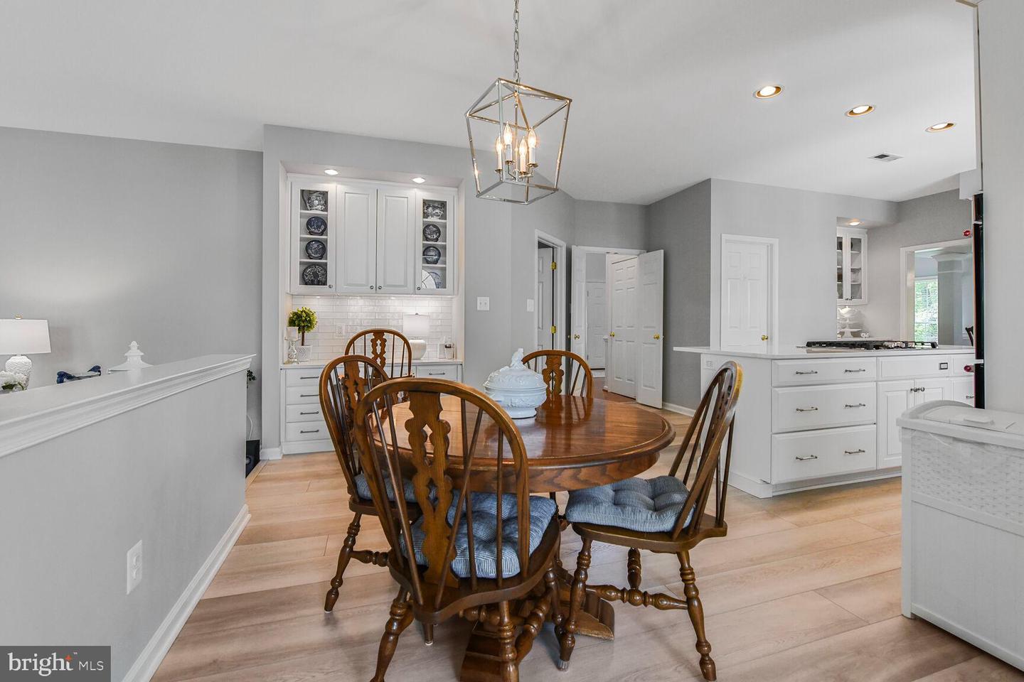 12804 NEW PARKLAND DR, HERNDON, Virginia 20171, 4 Bedrooms Bedrooms, ,4 BathroomsBathrooms,Residential,For sale,12804 NEW PARKLAND DR,VAFX2226390 MLS # VAFX2226390