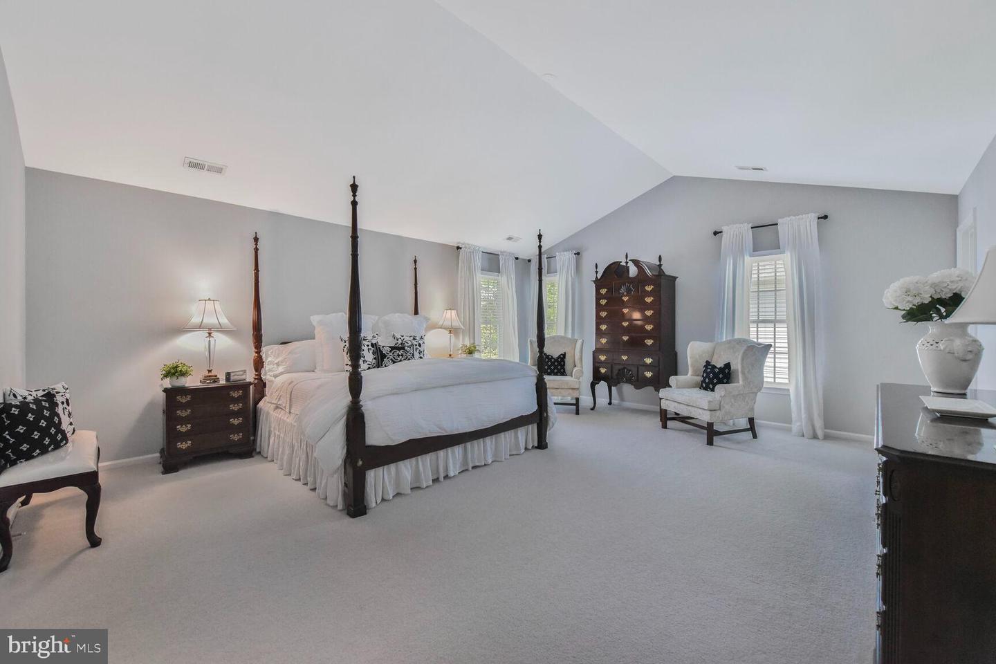 12804 NEW PARKLAND DR, HERNDON, Virginia 20171, 4 Bedrooms Bedrooms, ,4 BathroomsBathrooms,Residential,For sale,12804 NEW PARKLAND DR,VAFX2226390 MLS # VAFX2226390