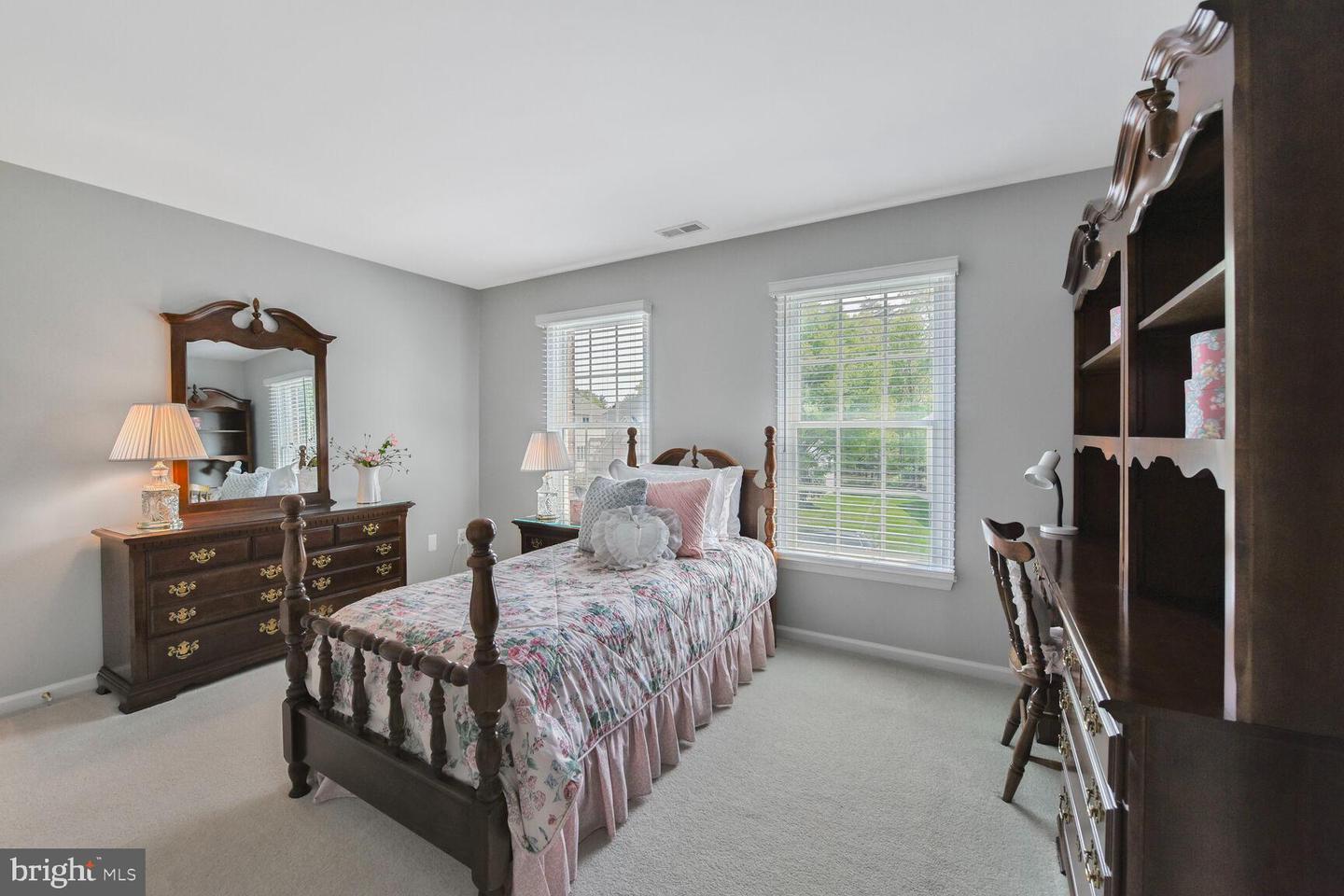 12804 NEW PARKLAND DR, HERNDON, Virginia 20171, 4 Bedrooms Bedrooms, ,4 BathroomsBathrooms,Residential,For sale,12804 NEW PARKLAND DR,VAFX2226390 MLS # VAFX2226390