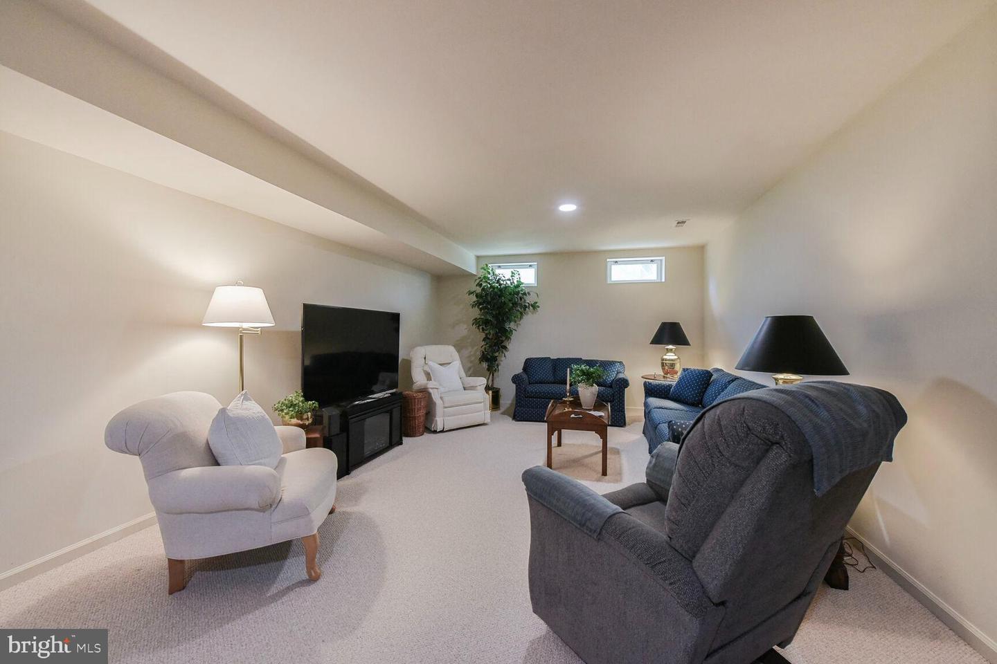 12804 NEW PARKLAND DR, HERNDON, Virginia 20171, 4 Bedrooms Bedrooms, ,4 BathroomsBathrooms,Residential,For sale,12804 NEW PARKLAND DR,VAFX2226390 MLS # VAFX2226390