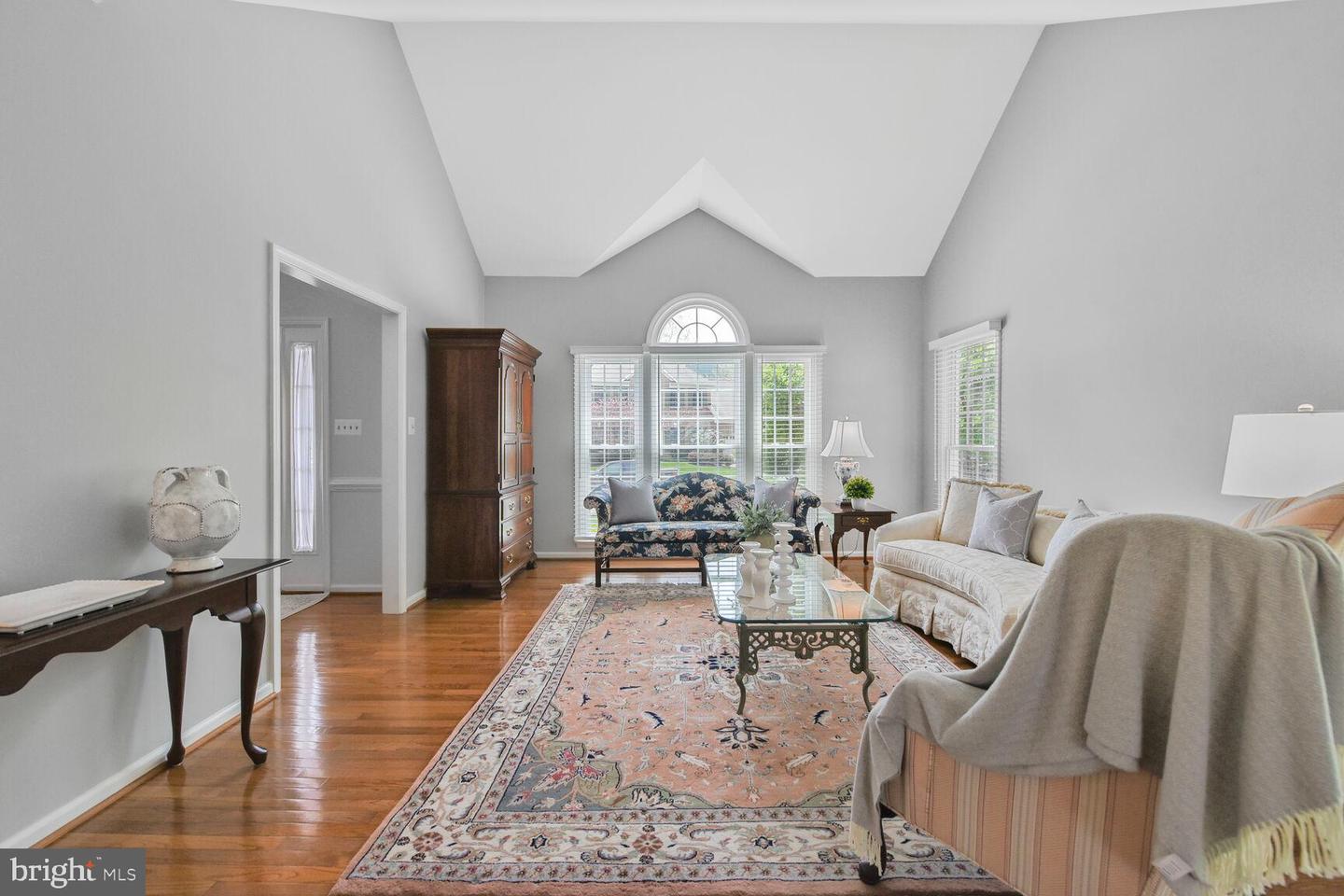12804 NEW PARKLAND DR, HERNDON, Virginia 20171, 4 Bedrooms Bedrooms, ,4 BathroomsBathrooms,Residential,For sale,12804 NEW PARKLAND DR,VAFX2226390 MLS # VAFX2226390