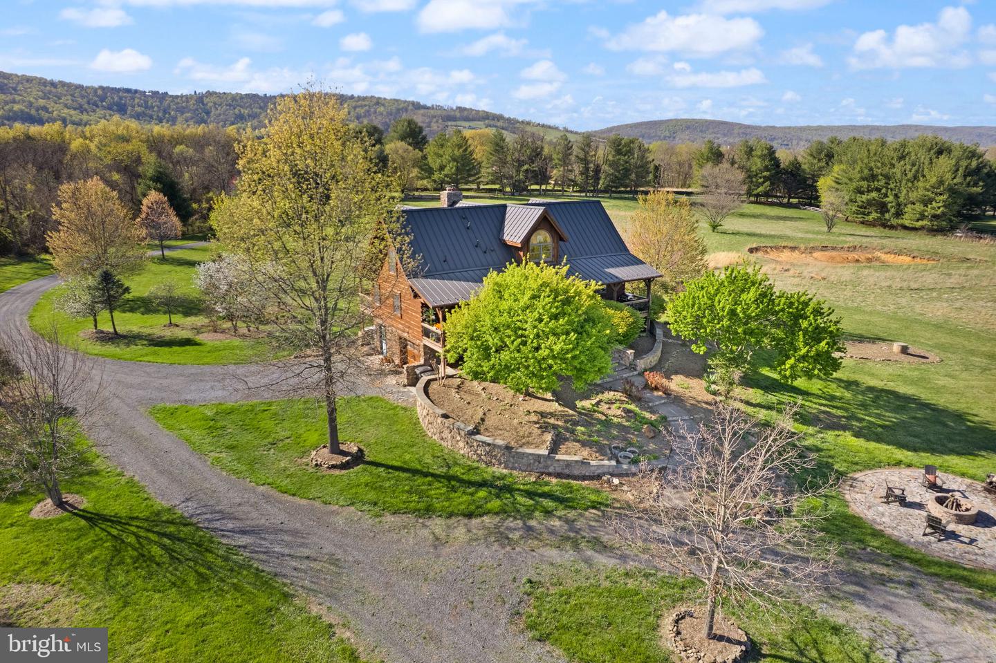 34388 BRIDGESTONE LN, BLUEMONT, Virginia 20135, 4 Bedrooms Bedrooms, ,3 BathroomsBathrooms,Residential,For sale,34388 BRIDGESTONE LN,VALO2090796 MLS # VALO2090796