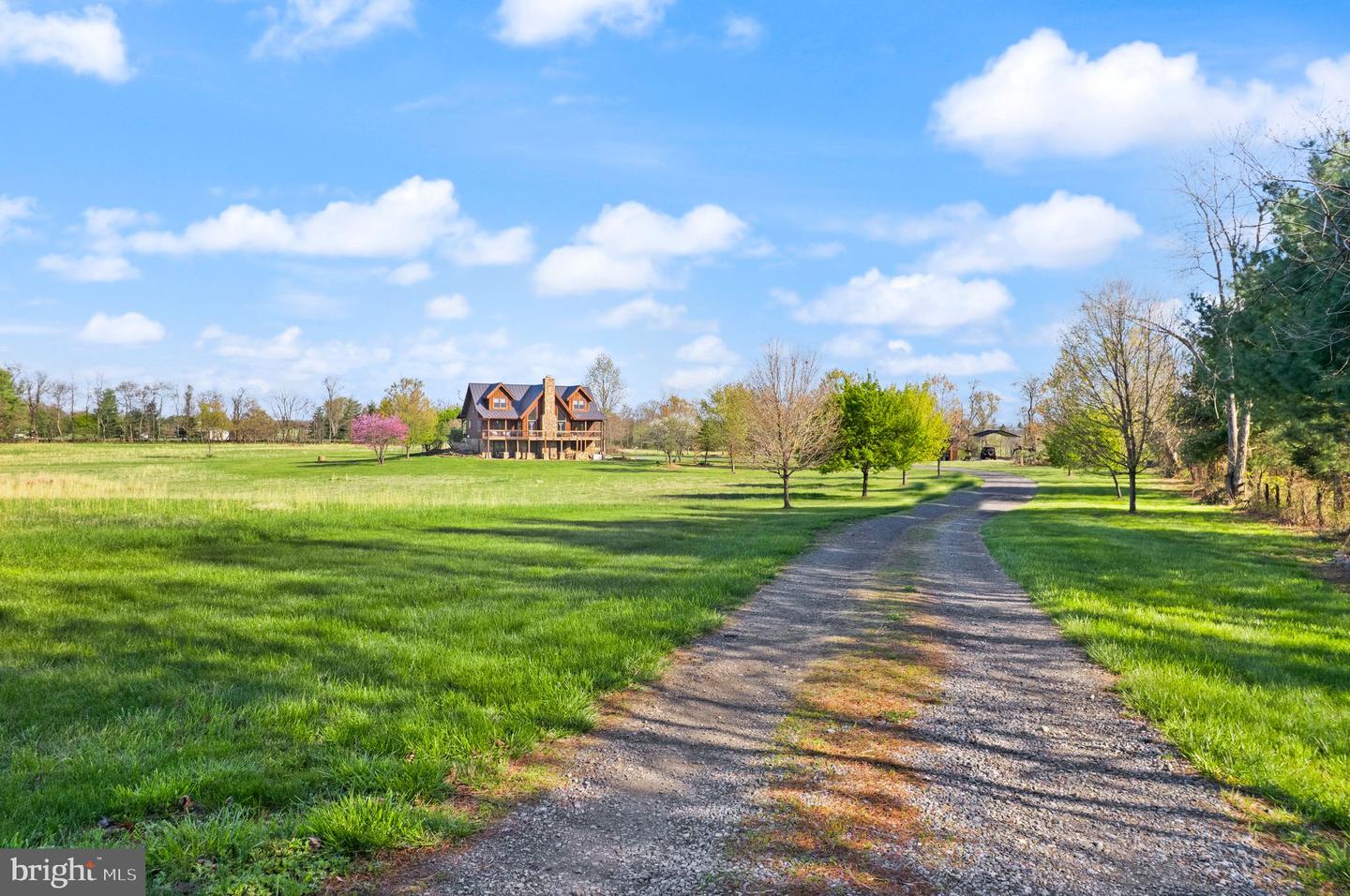 34388 BRIDGESTONE LN, BLUEMONT, Virginia 20135, 4 Bedrooms Bedrooms, ,3 BathroomsBathrooms,Residential,For sale,34388 BRIDGESTONE LN,VALO2090796 MLS # VALO2090796