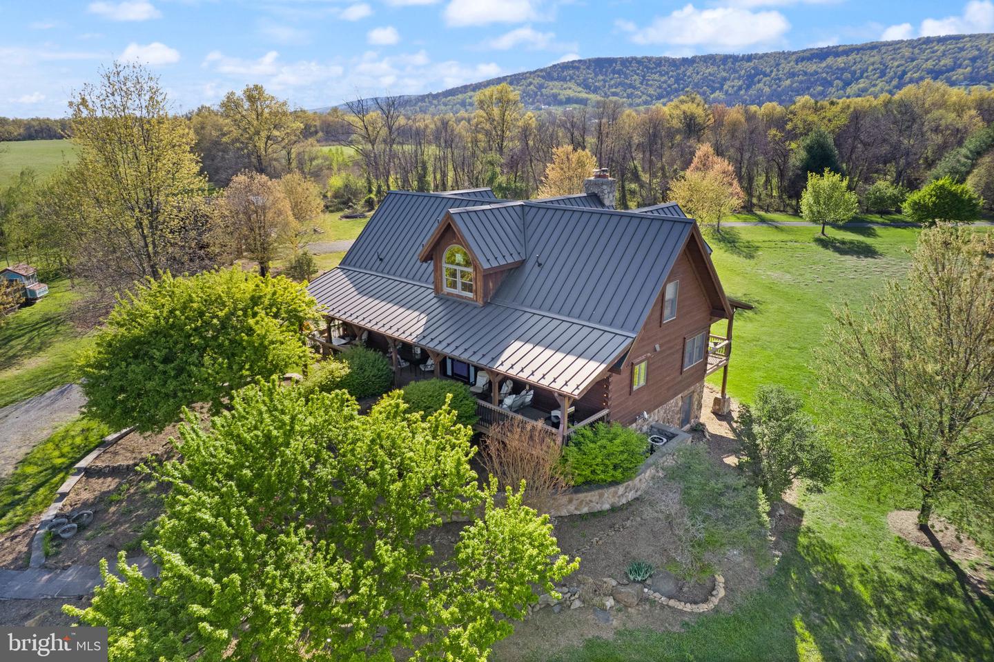 34388 BRIDGESTONE LN, BLUEMONT, Virginia 20135, 4 Bedrooms Bedrooms, ,3 BathroomsBathrooms,Residential,For sale,34388 BRIDGESTONE LN,VALO2090796 MLS # VALO2090796