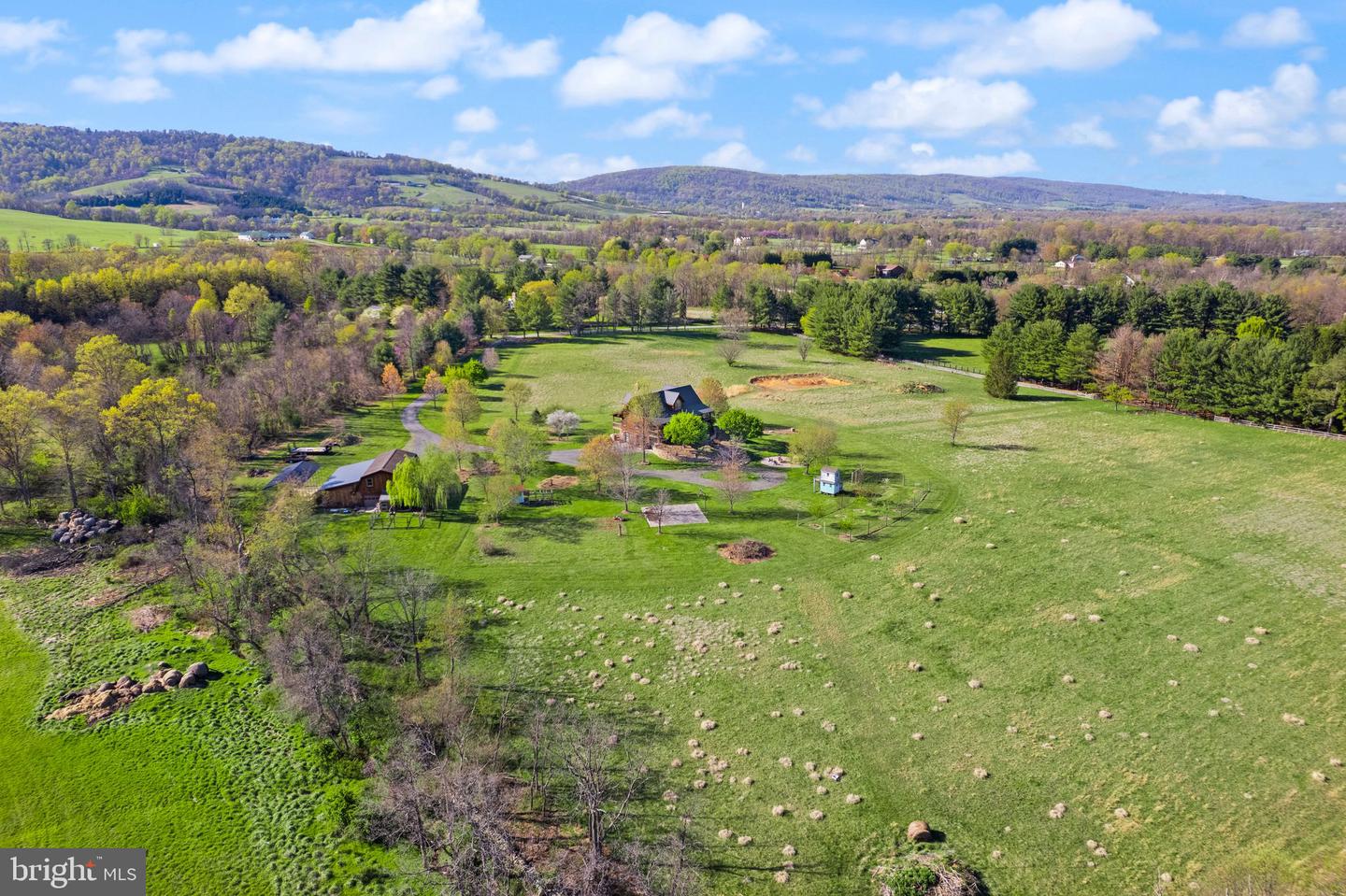 34388 BRIDGESTONE LN, BLUEMONT, Virginia 20135, 4 Bedrooms Bedrooms, ,3 BathroomsBathrooms,Residential,For sale,34388 BRIDGESTONE LN,VALO2090796 MLS # VALO2090796