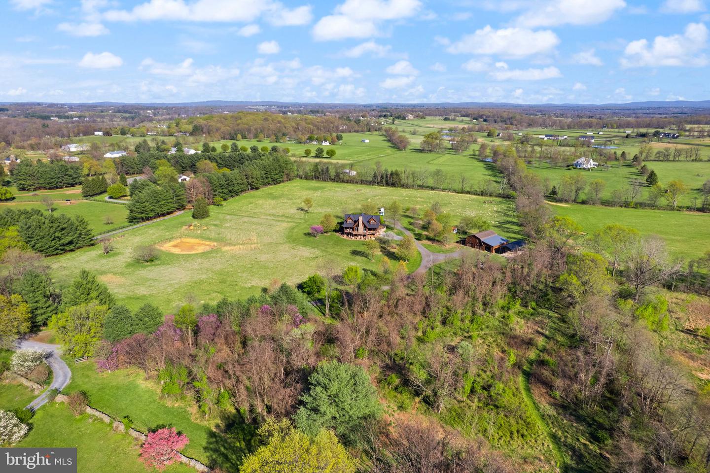 34388 BRIDGESTONE LN, BLUEMONT, Virginia 20135, 4 Bedrooms Bedrooms, ,3 BathroomsBathrooms,Residential,For sale,34388 BRIDGESTONE LN,VALO2090796 MLS # VALO2090796
