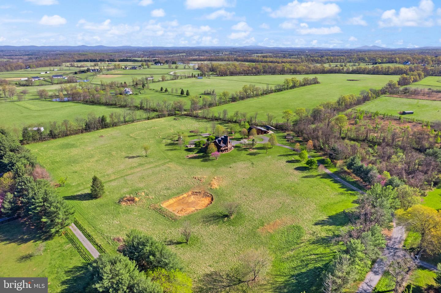 34388 BRIDGESTONE LN, BLUEMONT, Virginia 20135, 4 Bedrooms Bedrooms, ,3 BathroomsBathrooms,Residential,For sale,34388 BRIDGESTONE LN,VALO2090796 MLS # VALO2090796