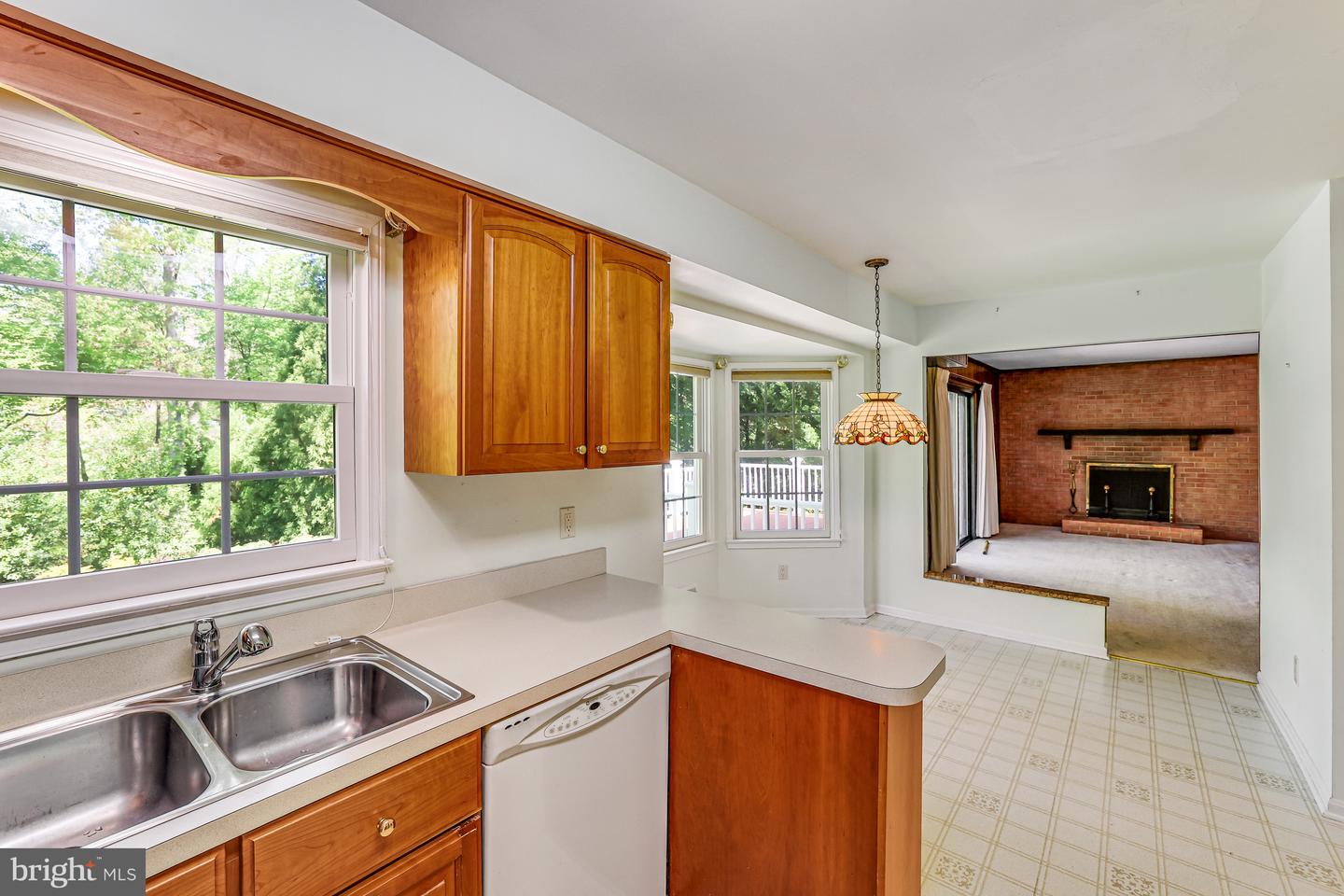 4322 WAKEFIELD DR, ANNANDALE, Virginia 22003, 4 Bedrooms Bedrooms, ,2 BathroomsBathrooms,Residential,For sale,4322 WAKEFIELD DR,VAFX2226668 MLS # VAFX2226668