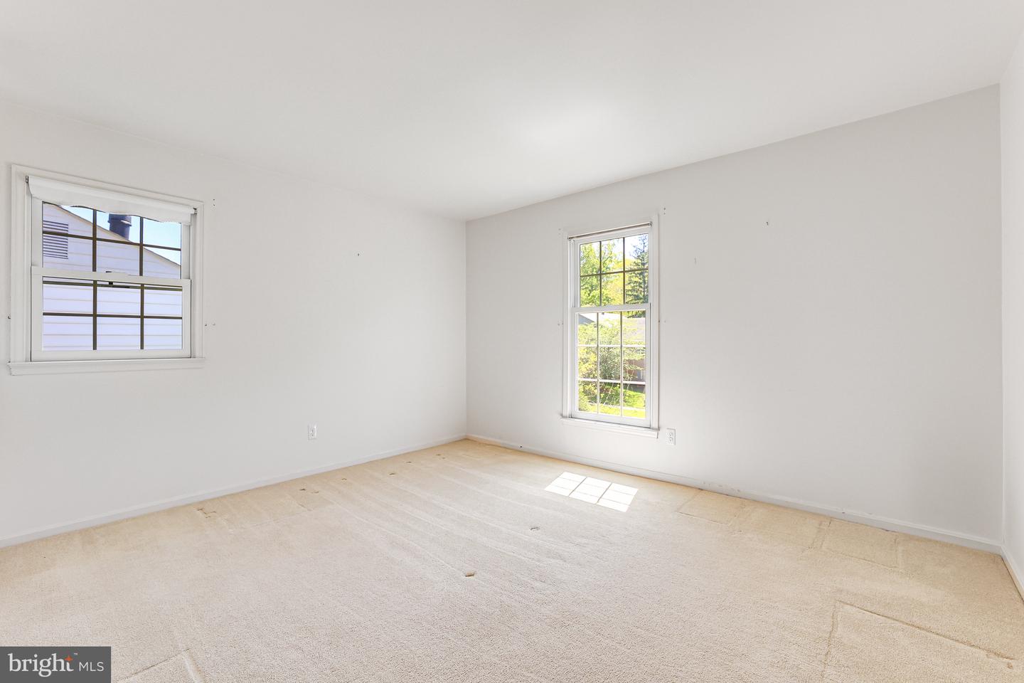 4322 WAKEFIELD DR, ANNANDALE, Virginia 22003, 4 Bedrooms Bedrooms, ,2 BathroomsBathrooms,Residential,For sale,4322 WAKEFIELD DR,VAFX2226668 MLS # VAFX2226668