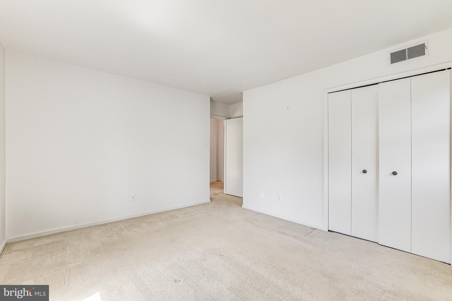 4322 WAKEFIELD DR, ANNANDALE, Virginia 22003, 4 Bedrooms Bedrooms, ,2 BathroomsBathrooms,Residential,For sale,4322 WAKEFIELD DR,VAFX2226668 MLS # VAFX2226668