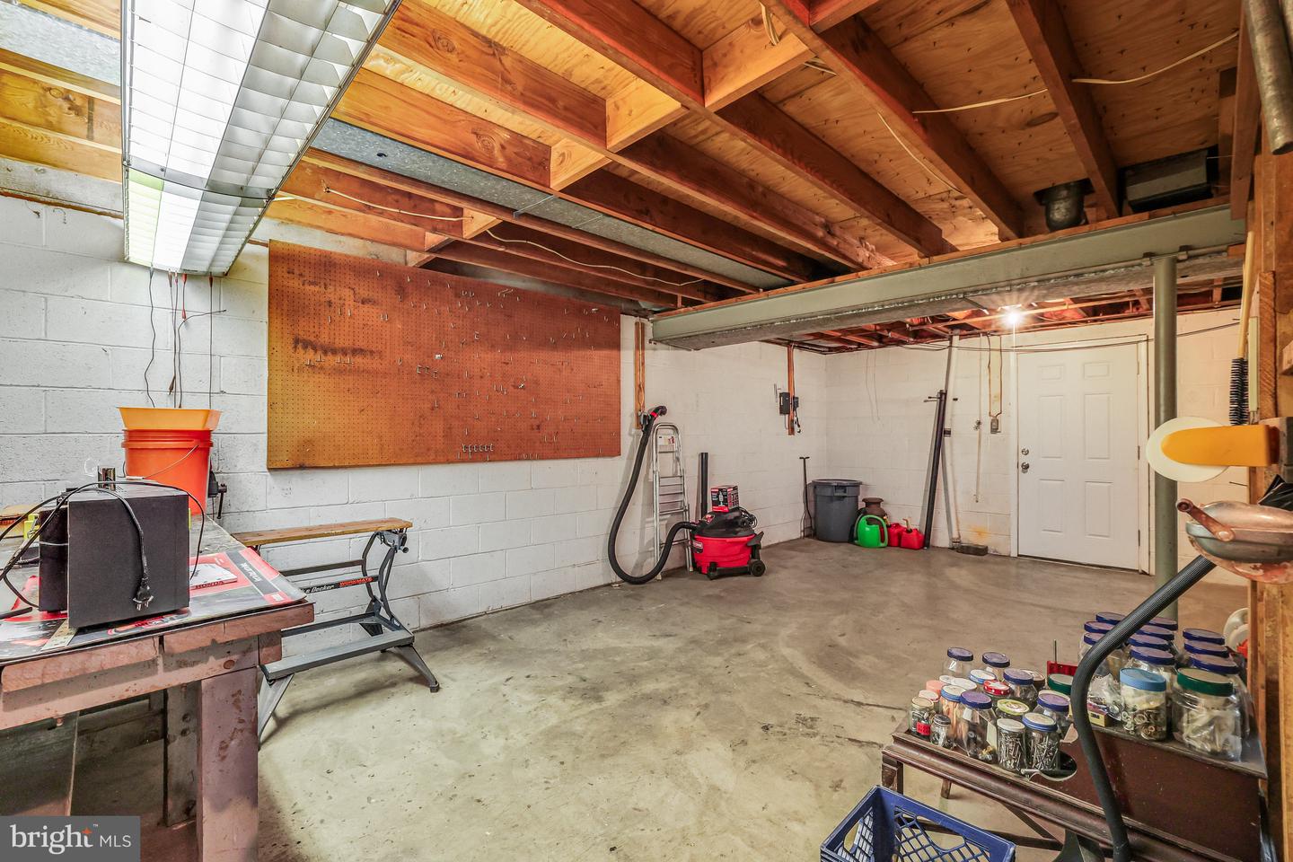 4322 WAKEFIELD DR, ANNANDALE, Virginia 22003, 4 Bedrooms Bedrooms, ,2 BathroomsBathrooms,Residential,For sale,4322 WAKEFIELD DR,VAFX2226668 MLS # VAFX2226668