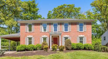 4322 WAKEFIELD DR, ANNANDALE, Virginia 22003, 4 Bedrooms Bedrooms, ,2 BathroomsBathrooms,Residential,For sale,4322 WAKEFIELD DR,VAFX2226668 MLS # VAFX2226668