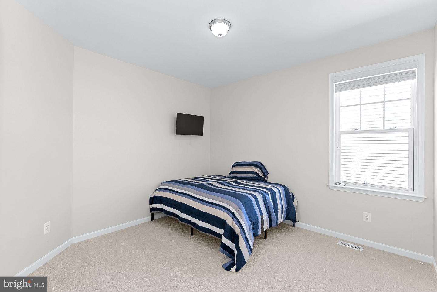 829 PENCOAST DR, PURCELLVILLE, Virginia 20132, 5 Bedrooms Bedrooms, ,4 BathroomsBathrooms,Residential,For sale,829 PENCOAST DR,VALO2090838 MLS # VALO2090838