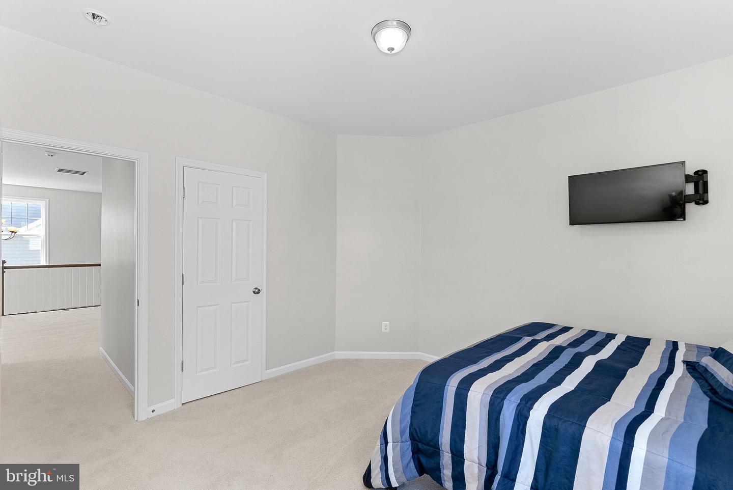 829 PENCOAST DR, PURCELLVILLE, Virginia 20132, 5 Bedrooms Bedrooms, ,4 BathroomsBathrooms,Residential,For sale,829 PENCOAST DR,VALO2090838 MLS # VALO2090838