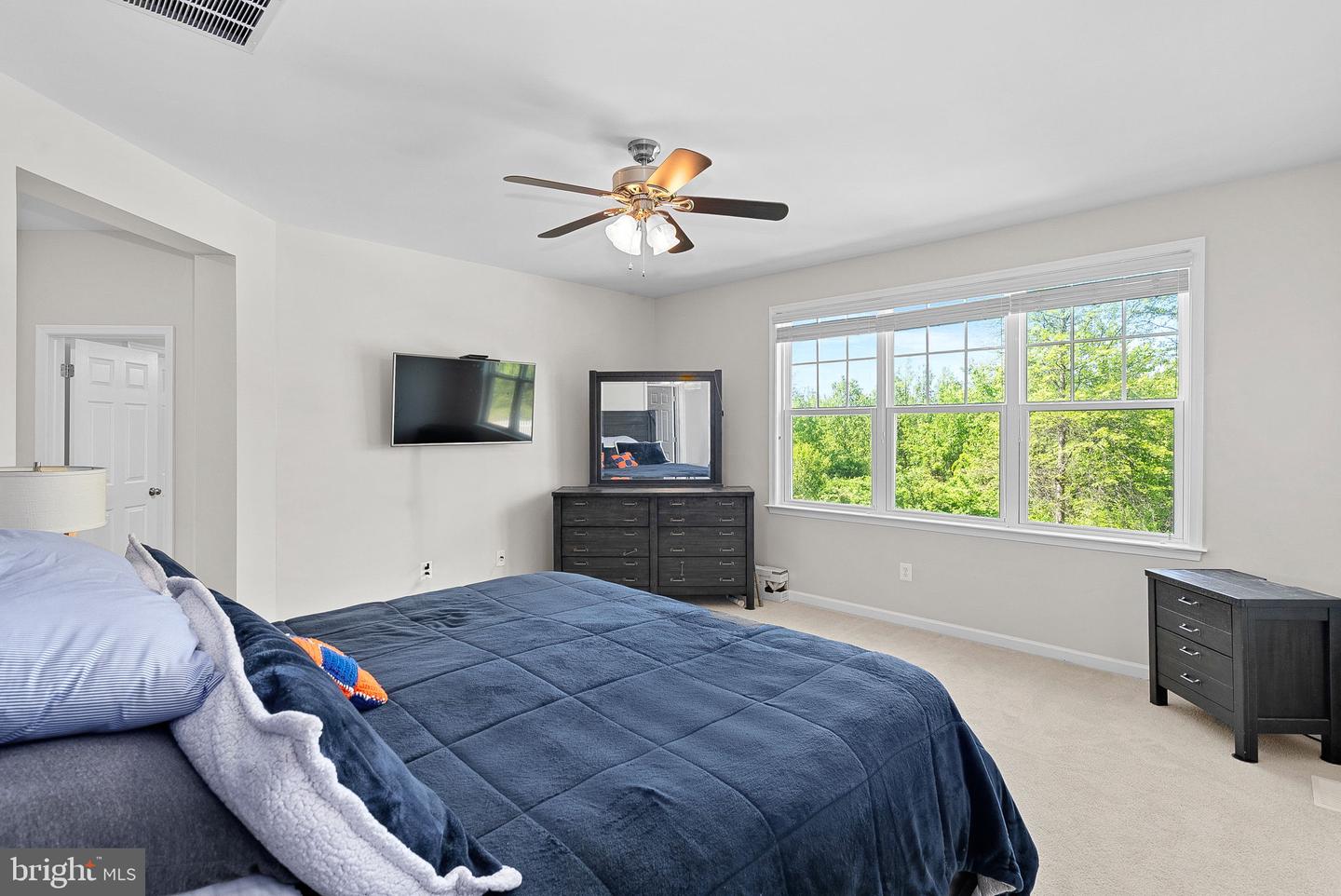 829 PENCOAST DR, PURCELLVILLE, Virginia 20132, 5 Bedrooms Bedrooms, ,4 BathroomsBathrooms,Residential,For sale,829 PENCOAST DR,VALO2090838 MLS # VALO2090838