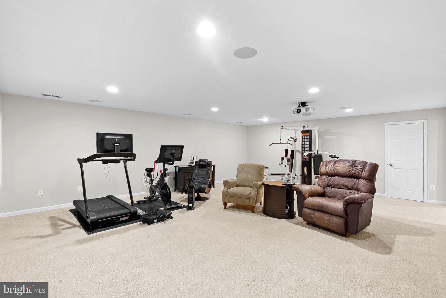 829 PENCOAST DR, PURCELLVILLE, Virginia 20132, 5 Bedrooms Bedrooms, ,4 BathroomsBathrooms,Residential,For sale,829 PENCOAST DR,VALO2090838 MLS # VALO2090838