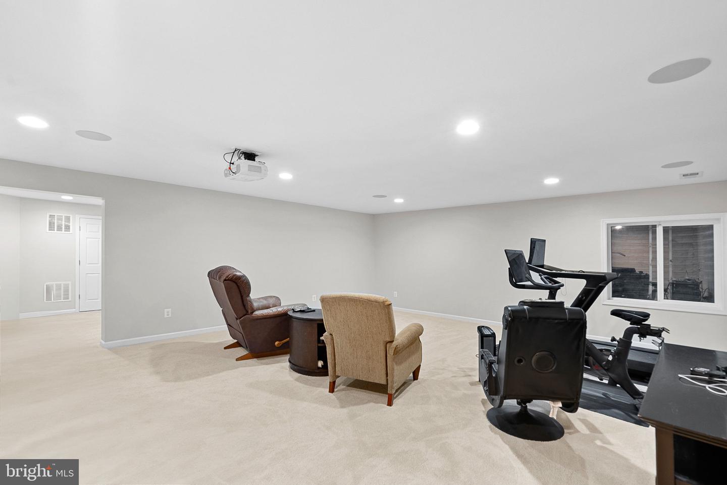 829 PENCOAST DR, PURCELLVILLE, Virginia 20132, 5 Bedrooms Bedrooms, ,4 BathroomsBathrooms,Residential,For sale,829 PENCOAST DR,VALO2090838 MLS # VALO2090838