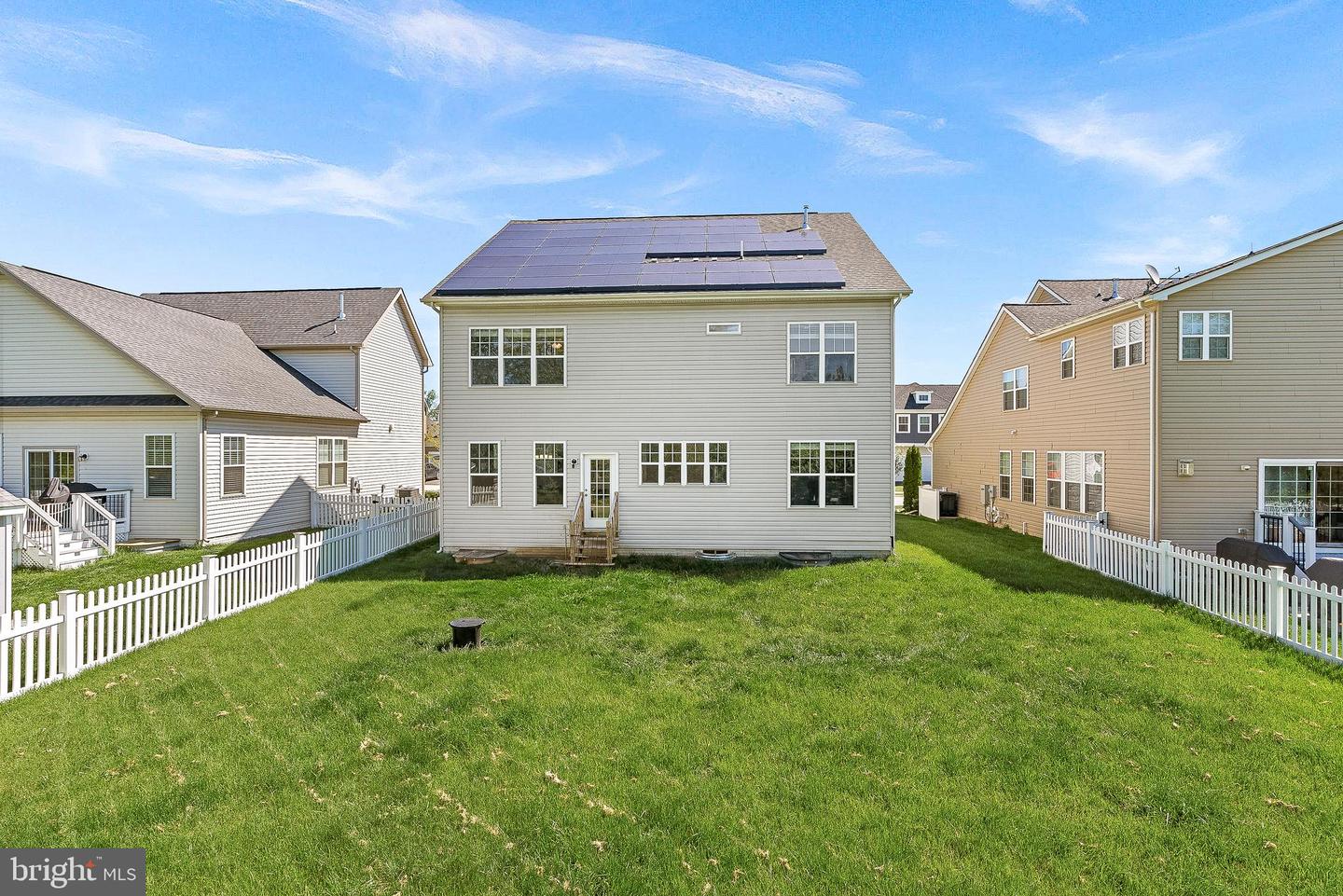 829 PENCOAST DR, PURCELLVILLE, Virginia 20132, 5 Bedrooms Bedrooms, ,4 BathroomsBathrooms,Residential,For sale,829 PENCOAST DR,VALO2090838 MLS # VALO2090838