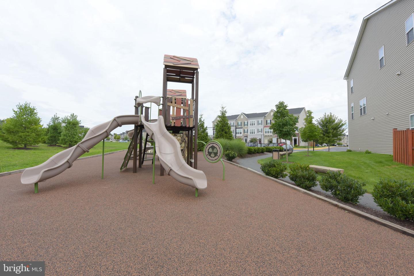 829 PENCOAST DR, PURCELLVILLE, Virginia 20132, 5 Bedrooms Bedrooms, ,4 BathroomsBathrooms,Residential,For sale,829 PENCOAST DR,VALO2090838 MLS # VALO2090838