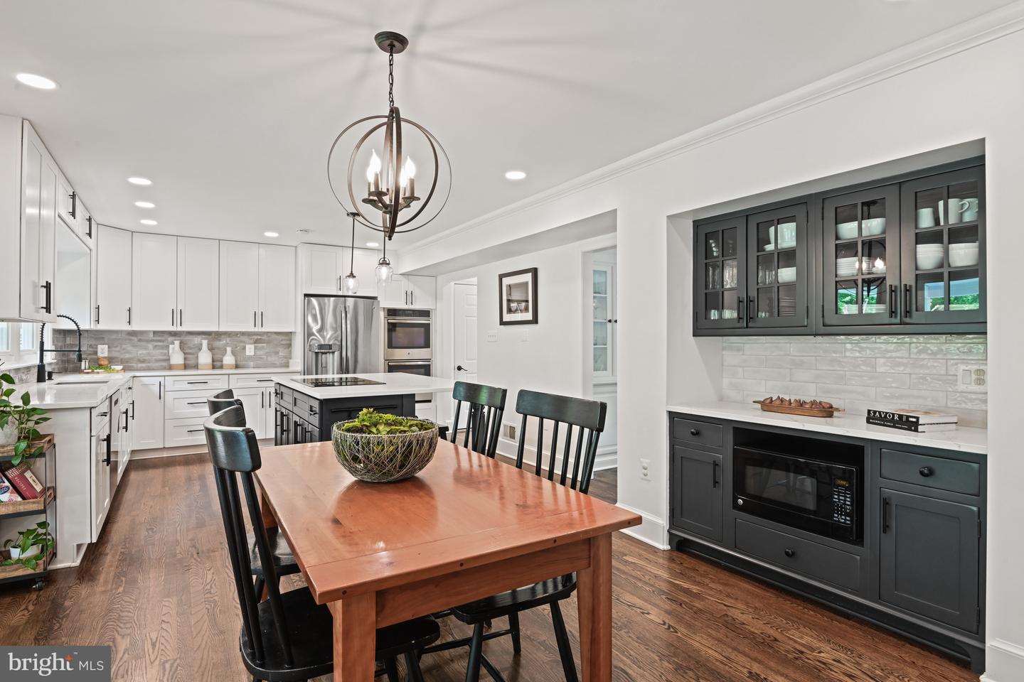10918 LAKE WINDERMERE DR, GREAT FALLS, Virginia 22066, 5 Bedrooms Bedrooms, ,3 BathroomsBathrooms,Residential,For sale,10918 LAKE WINDERMERE DR,VAFX2226776 MLS # VAFX2226776