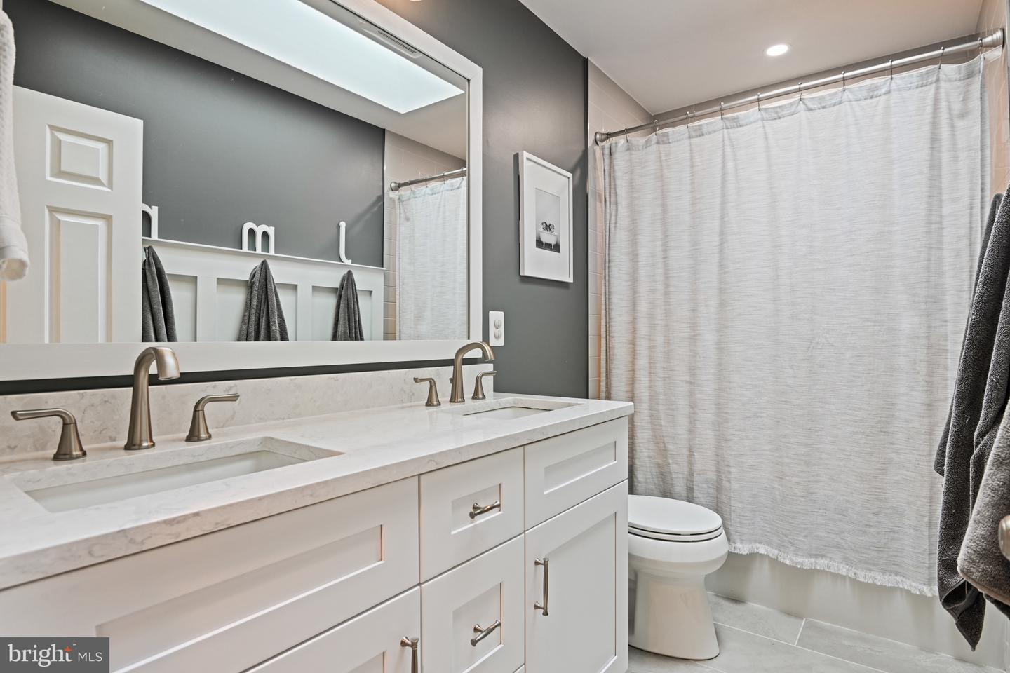 10918 LAKE WINDERMERE DR, GREAT FALLS, Virginia 22066, 5 Bedrooms Bedrooms, ,3 BathroomsBathrooms,Residential,For sale,10918 LAKE WINDERMERE DR,VAFX2226776 MLS # VAFX2226776