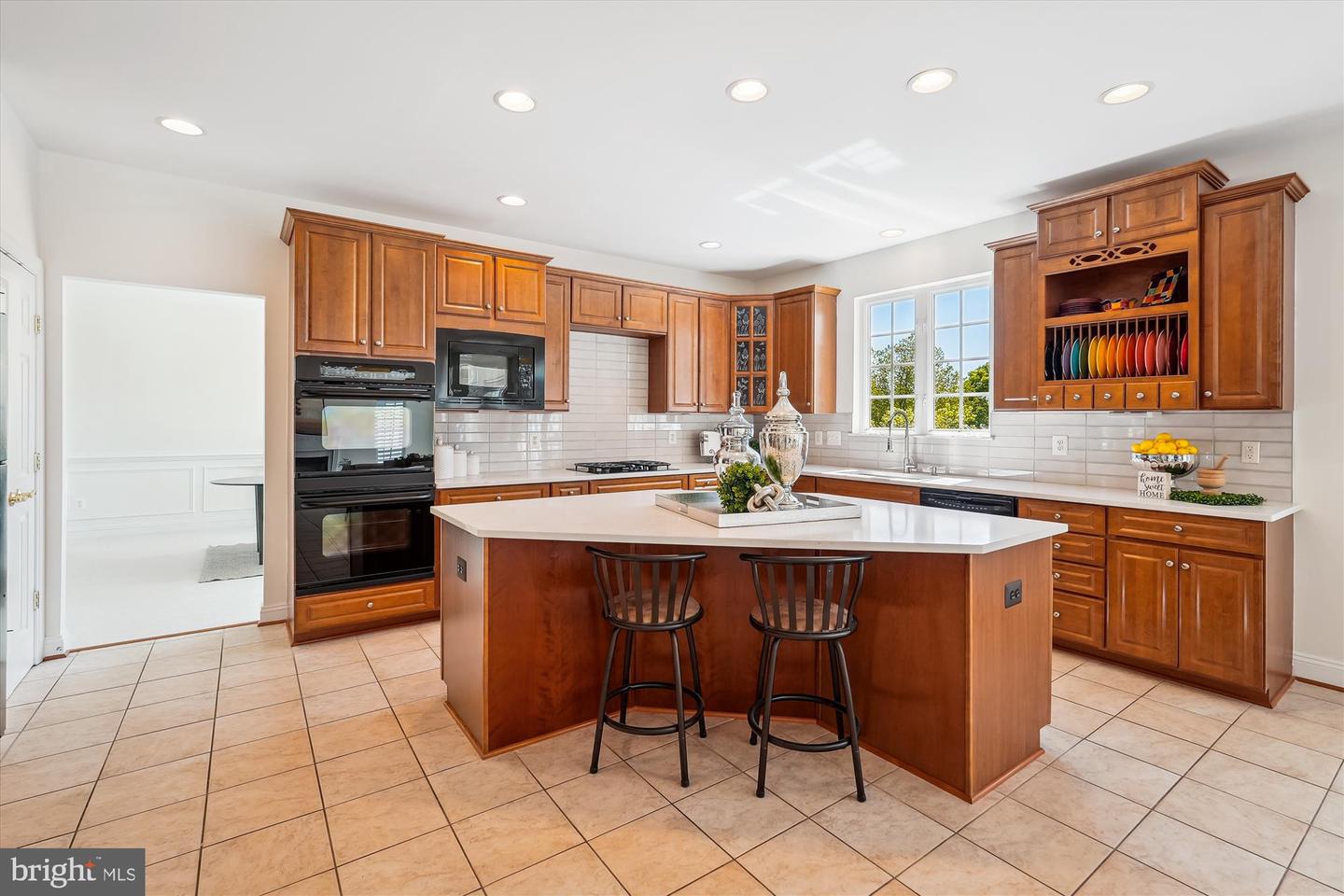 18211 BARROW KNOLL LN, PURCELLVILLE, Virginia 20132, 4 Bedrooms Bedrooms, ,4 BathroomsBathrooms,Residential,For sale,18211 BARROW KNOLL LN,VALO2090870 MLS # VALO2090870