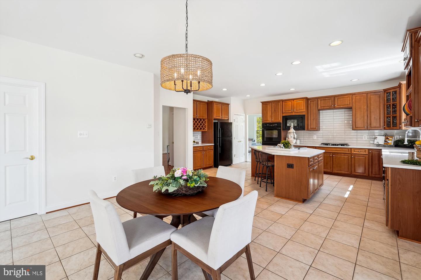 18211 BARROW KNOLL LN, PURCELLVILLE, Virginia 20132, 4 Bedrooms Bedrooms, ,4 BathroomsBathrooms,Residential,For sale,18211 BARROW KNOLL LN,VALO2090870 MLS # VALO2090870