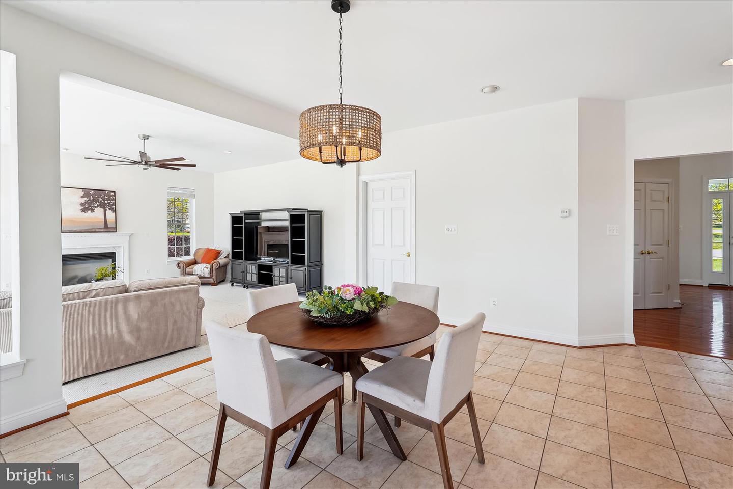 18211 BARROW KNOLL LN, PURCELLVILLE, Virginia 20132, 4 Bedrooms Bedrooms, ,4 BathroomsBathrooms,Residential,For sale,18211 BARROW KNOLL LN,VALO2090870 MLS # VALO2090870