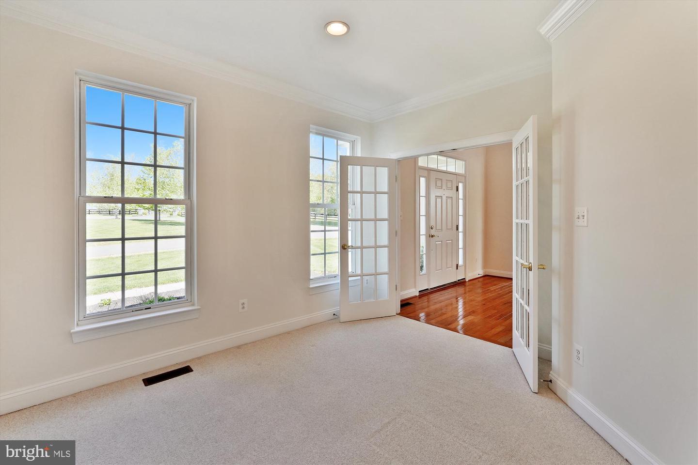 18211 BARROW KNOLL LN, PURCELLVILLE, Virginia 20132, 4 Bedrooms Bedrooms, ,4 BathroomsBathrooms,Residential,For sale,18211 BARROW KNOLL LN,VALO2090870 MLS # VALO2090870