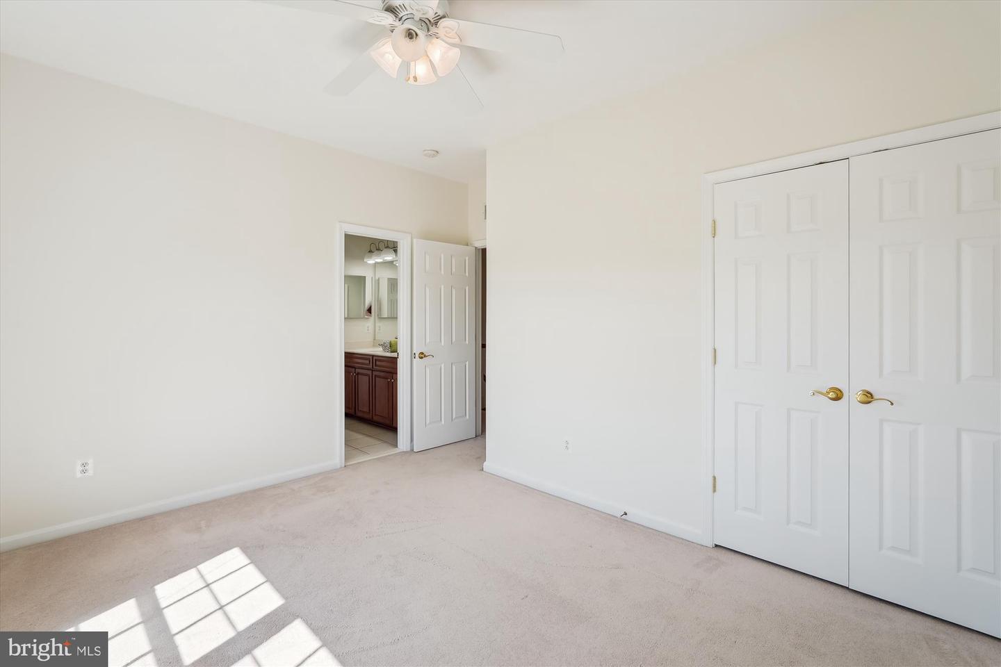 18211 BARROW KNOLL LN, PURCELLVILLE, Virginia 20132, 4 Bedrooms Bedrooms, ,4 BathroomsBathrooms,Residential,For sale,18211 BARROW KNOLL LN,VALO2090870 MLS # VALO2090870