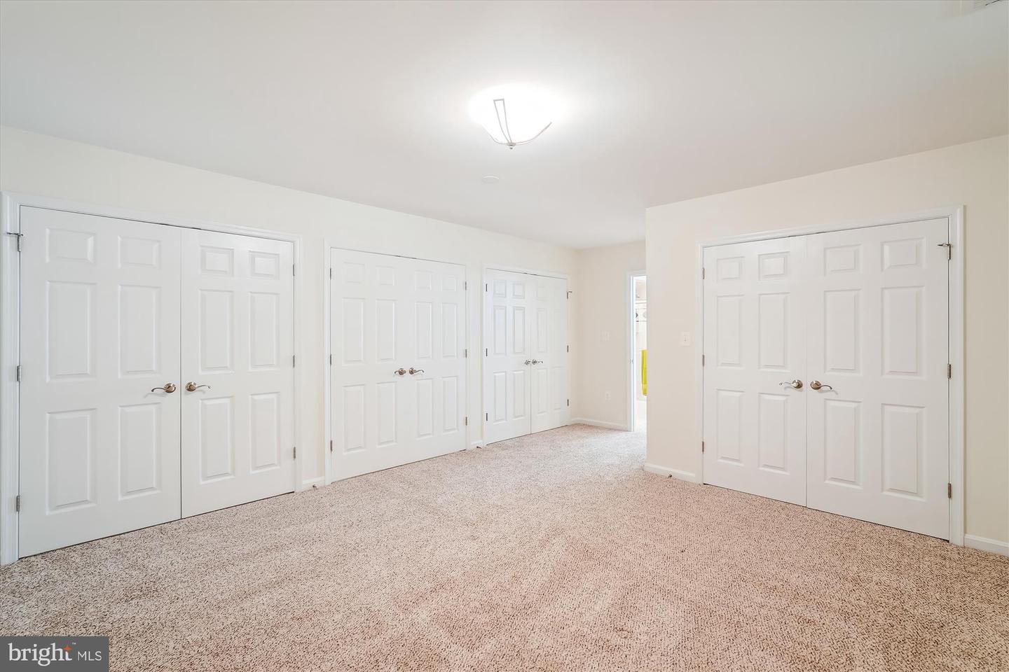 18211 BARROW KNOLL LN, PURCELLVILLE, Virginia 20132, 4 Bedrooms Bedrooms, ,4 BathroomsBathrooms,Residential,For sale,18211 BARROW KNOLL LN,VALO2090870 MLS # VALO2090870