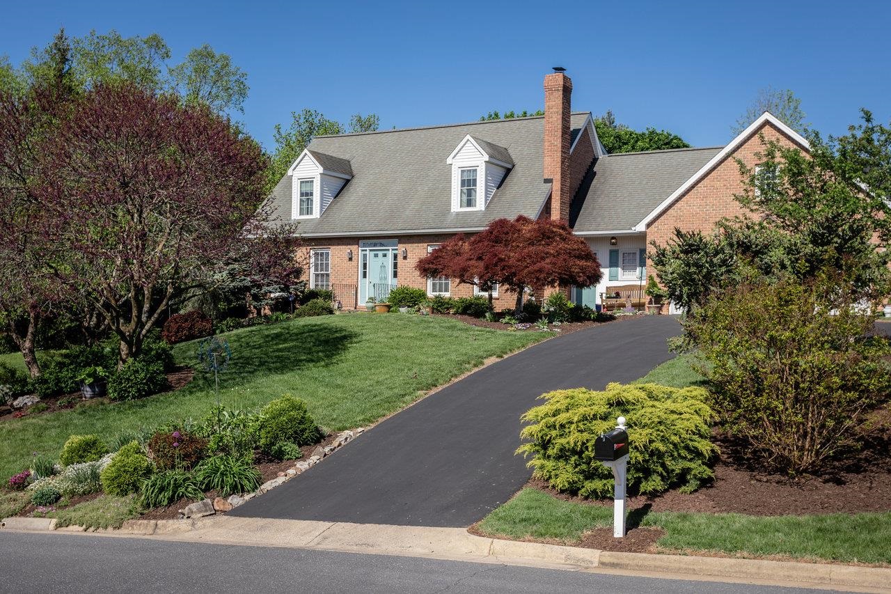 1813 PARK RD, HARRISONBURG, Virginia 22802, 6 Bedrooms Bedrooms, ,5 BathroomsBathrooms,Residential,1813 PARK RD,663917 MLS # 663917