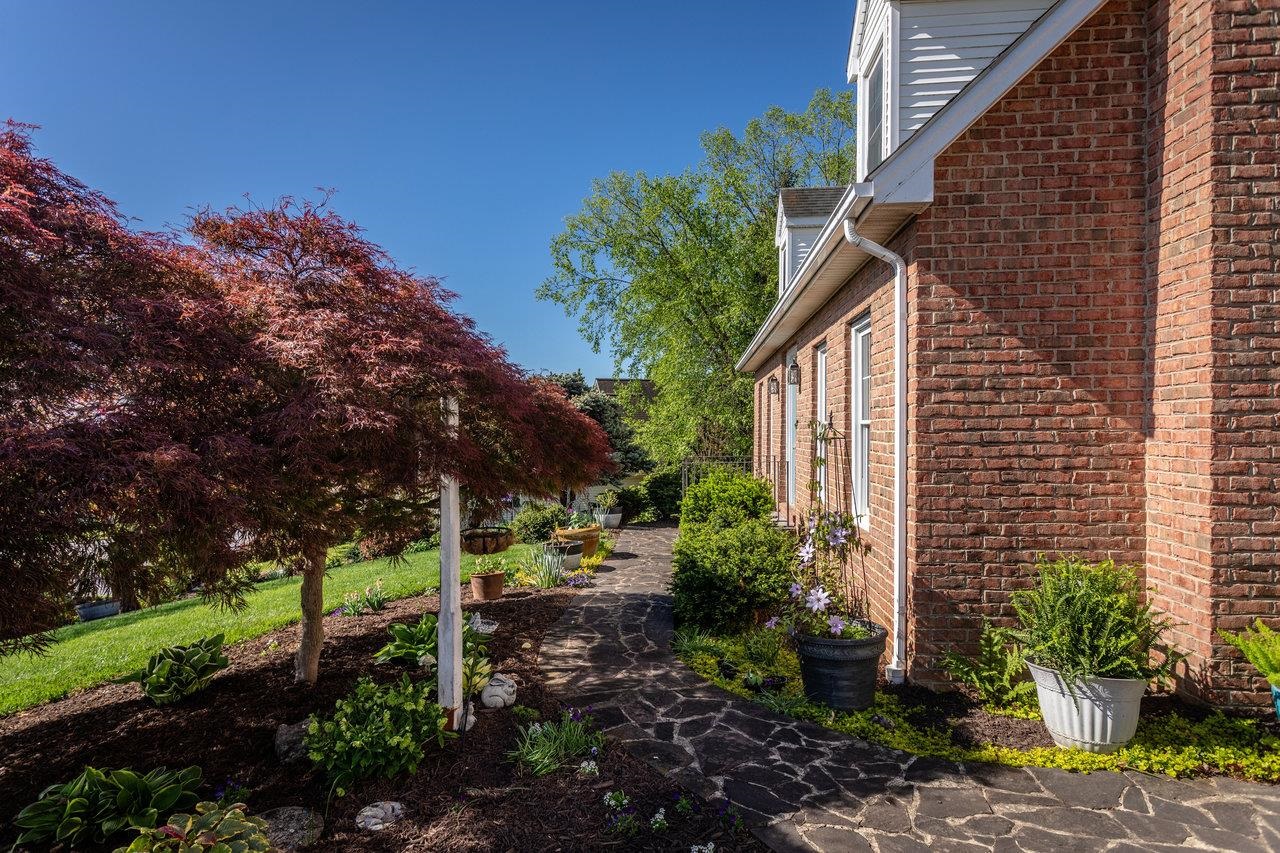 1813 PARK RD, HARRISONBURG, Virginia 22802, 6 Bedrooms Bedrooms, ,5 BathroomsBathrooms,Residential,1813 PARK RD,663917 MLS # 663917