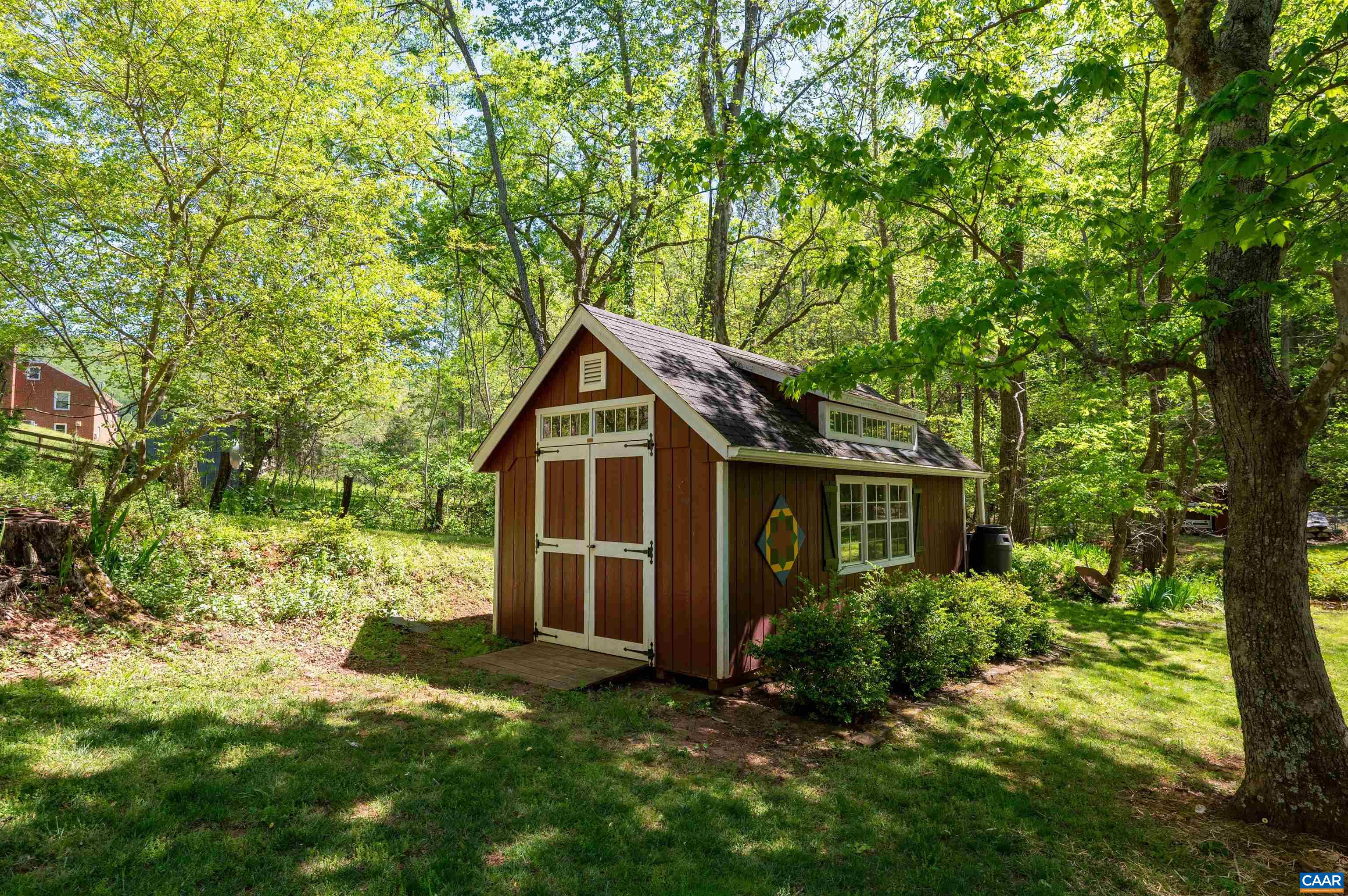 716 WOLF TRAP RD, CHARLOTTESVILLE, Virginia 22911, 3 Bedrooms Bedrooms, ,4 BathroomsBathrooms,Residential,716 WOLF TRAP RD,663928 MLS # 663928