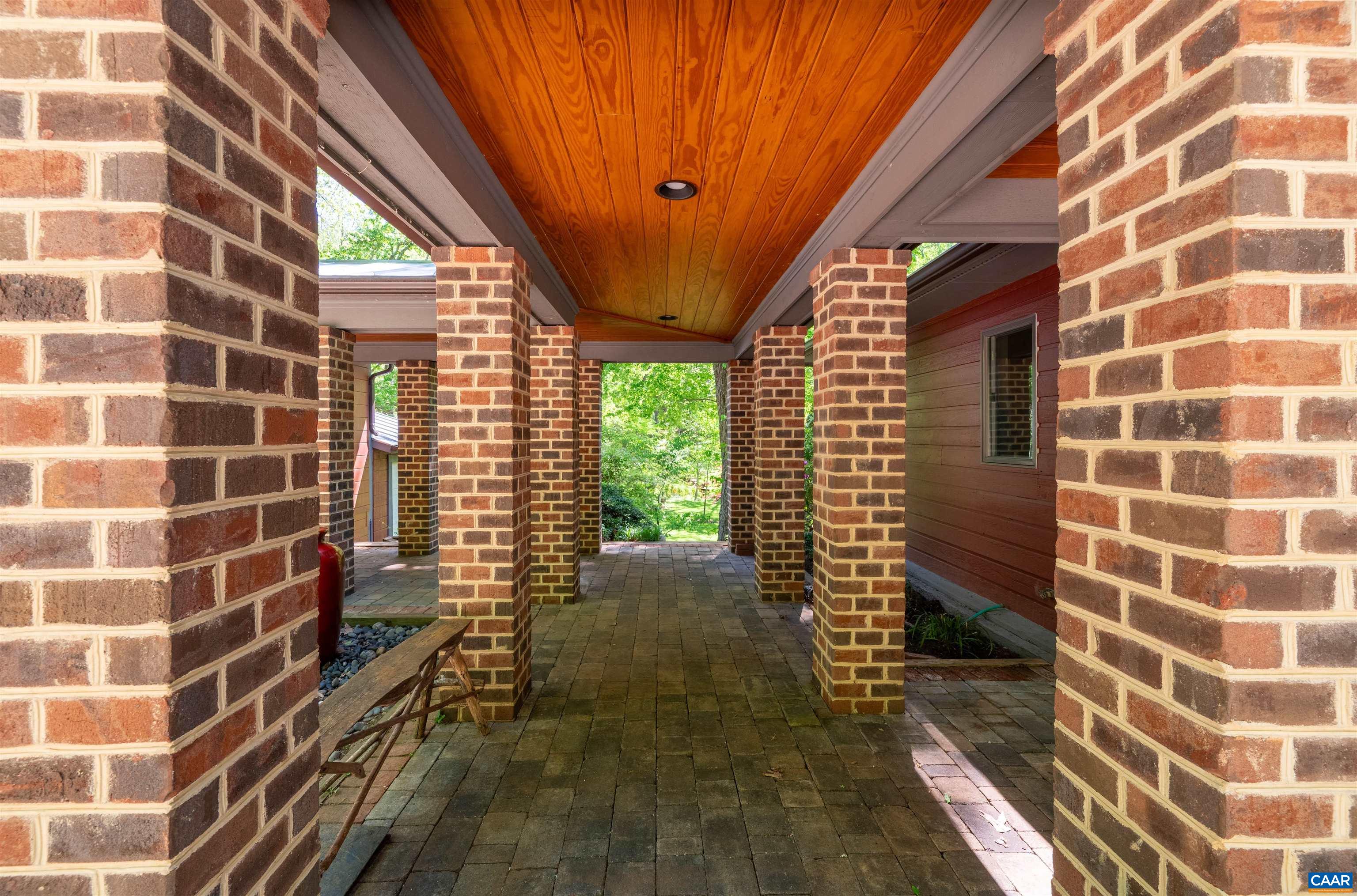 716 WOLF TRAP RD, CHARLOTTESVILLE, Virginia 22911, 3 Bedrooms Bedrooms, ,4 BathroomsBathrooms,Residential,716 WOLF TRAP RD,663928 MLS # 663928