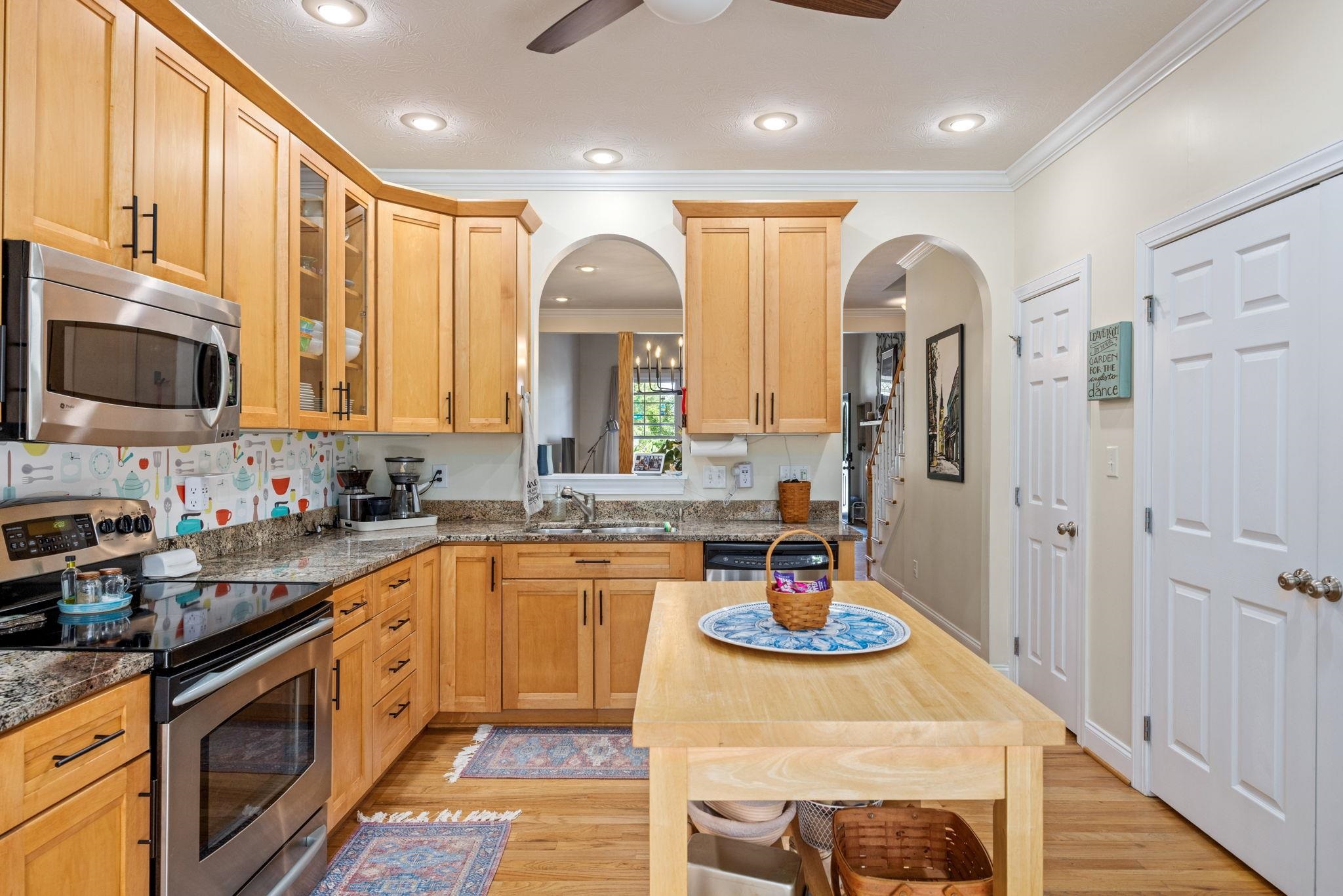 51 VILLA VIEW DR, STAUNTON, Virginia 24401, 3 Bedrooms Bedrooms, ,2 BathroomsBathrooms,Residential,51 VILLA VIEW DR,663929 MLS # 663929