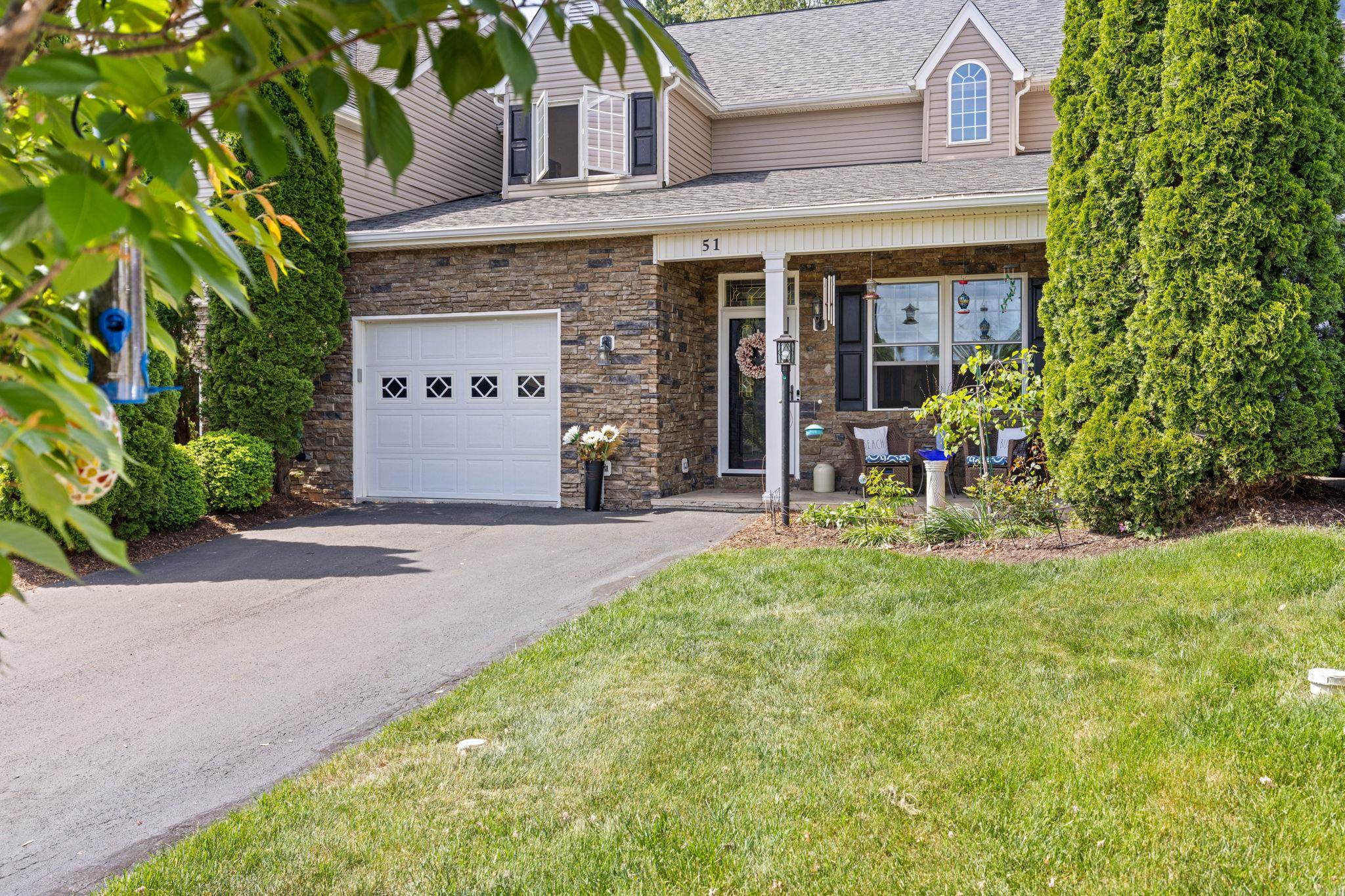51 VILLA VIEW DR, STAUNTON, Virginia 24401, 3 Bedrooms Bedrooms, ,2 BathroomsBathrooms,Residential,51 VILLA VIEW DR,663929 MLS # 663929