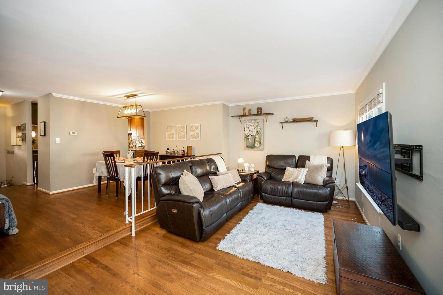 6164 FOREST CREEK CT, SPRINGFIELD, Virginia 22152, 4 Bedrooms Bedrooms, ,3 BathroomsBathrooms,Residential,For sale,6164 FOREST CREEK CT,VAFX2227966 MLS # VAFX2227966